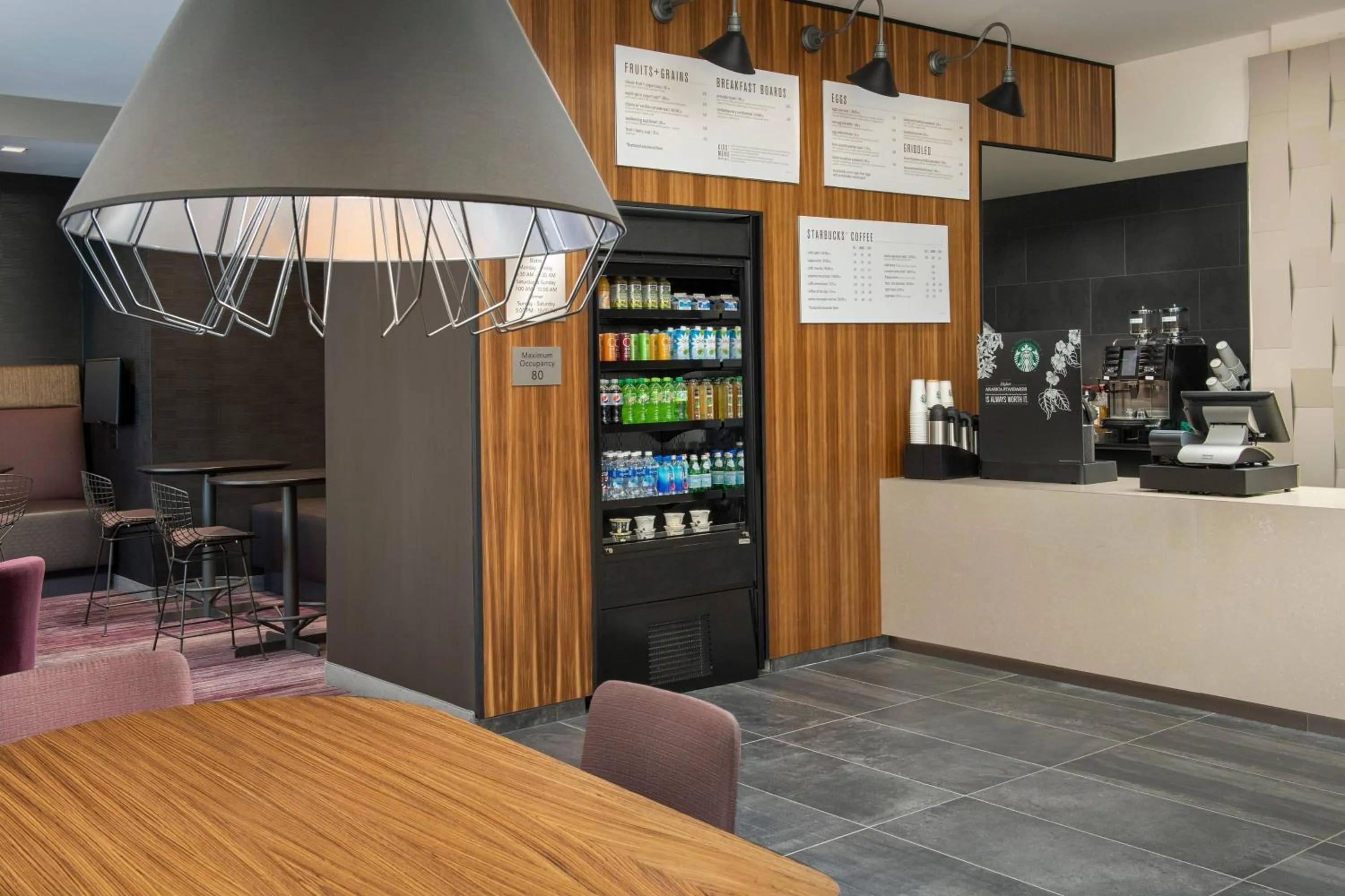 Restaurant/places to eat in Courtyard Portland East