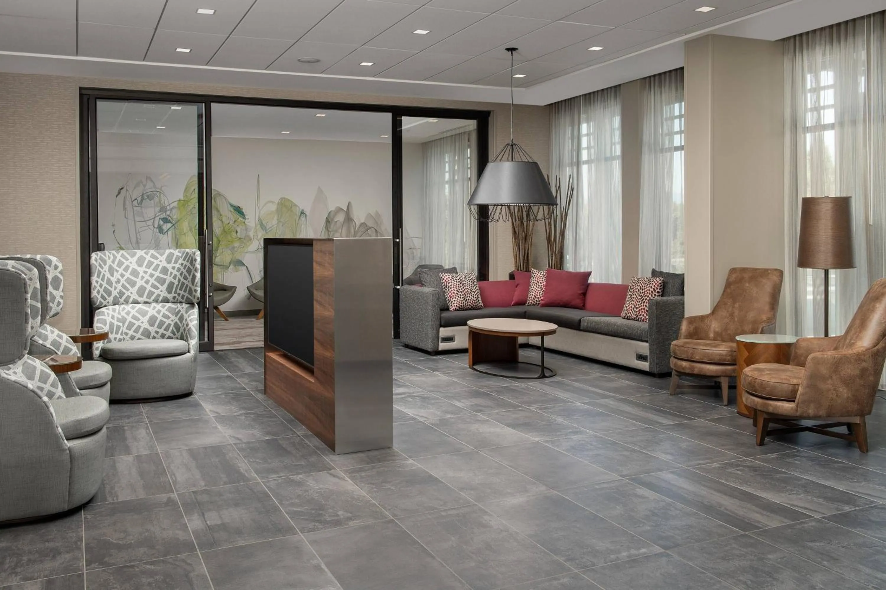 Lobby or reception in Courtyard Portland East