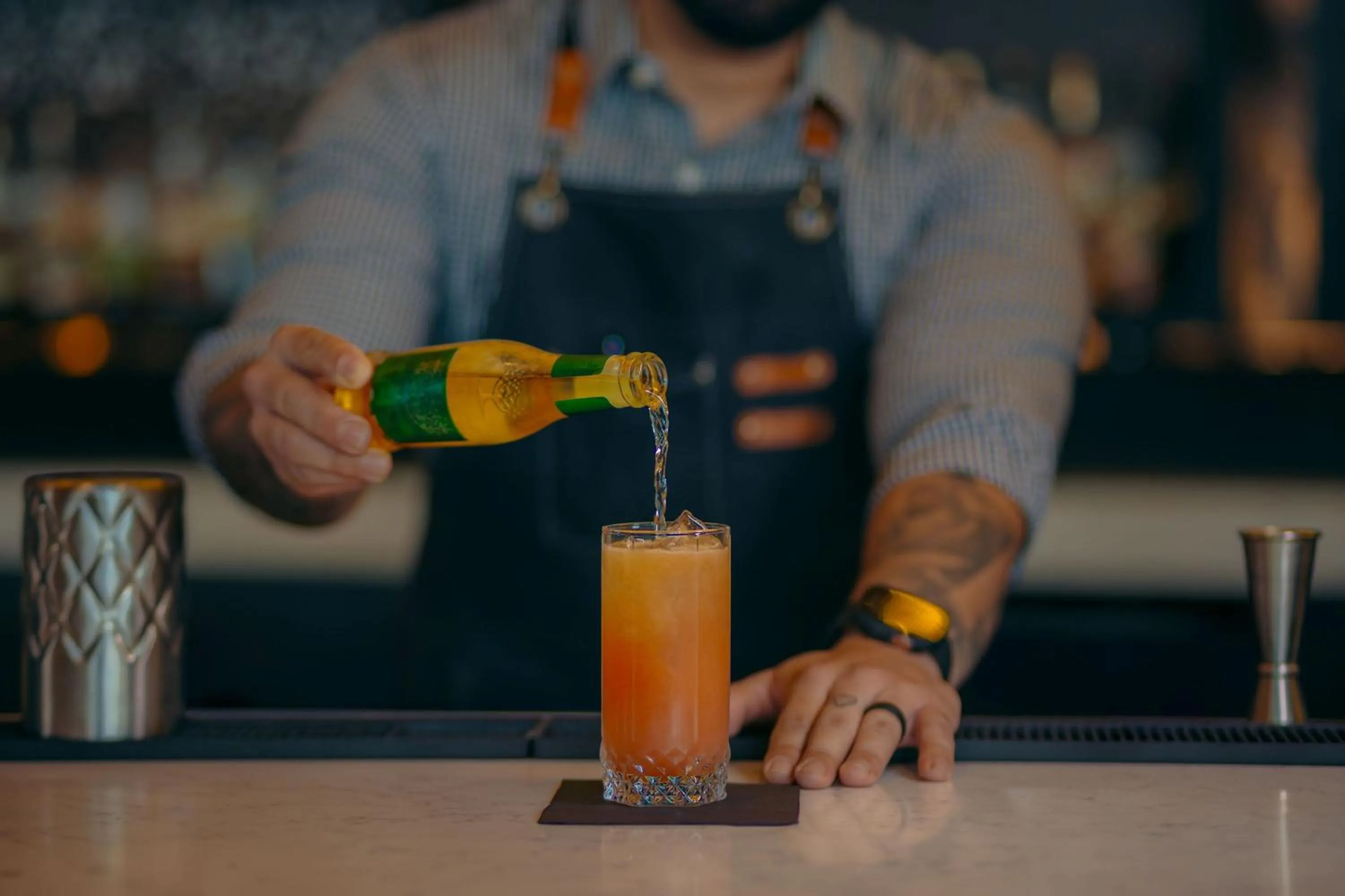 Lounge or bar in Aloft San Juan