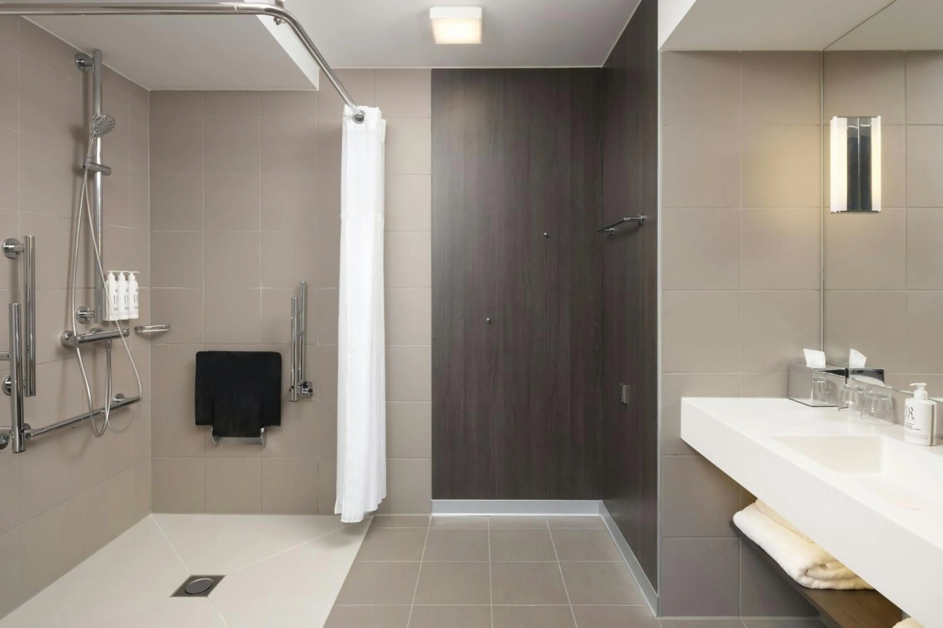 Bathroom in Moxy Southampton