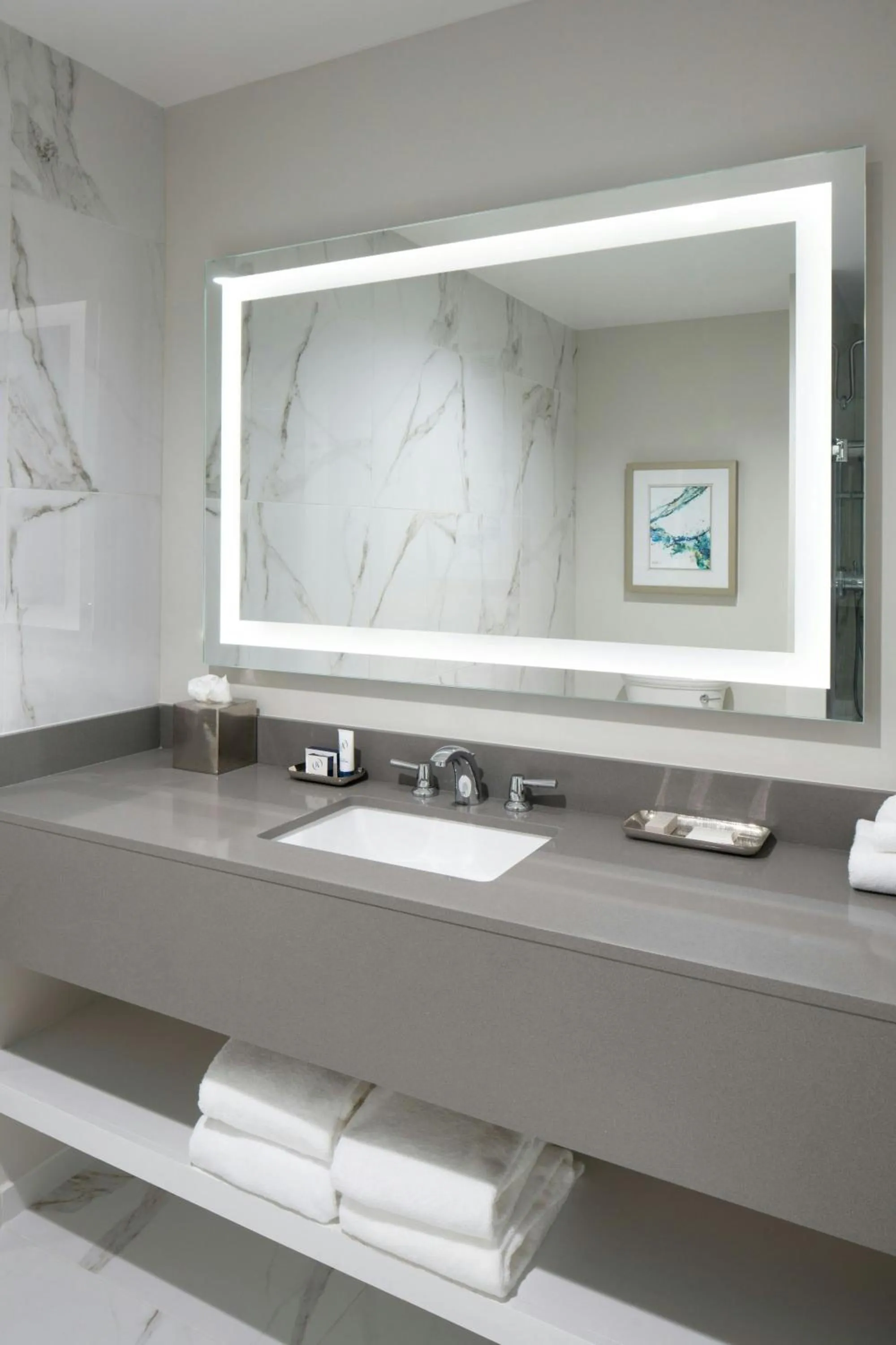 Bathroom in The Karol Hotel, St. Petersburg Clearwater, a Tribute Portfolio Hotel