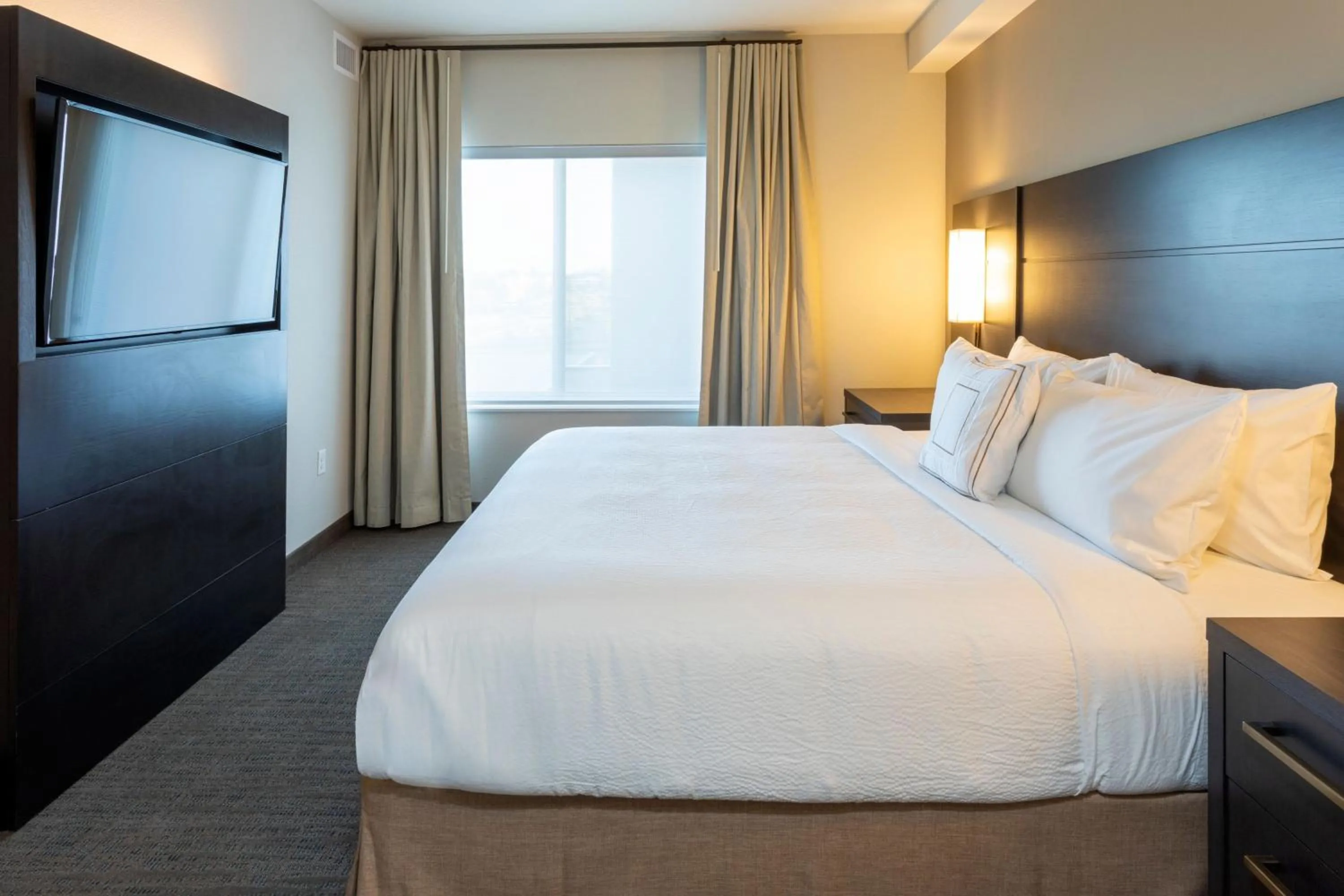 Bedroom, Bed in Residence Inn Minneapolis Maple Grove/Arbor Lakes