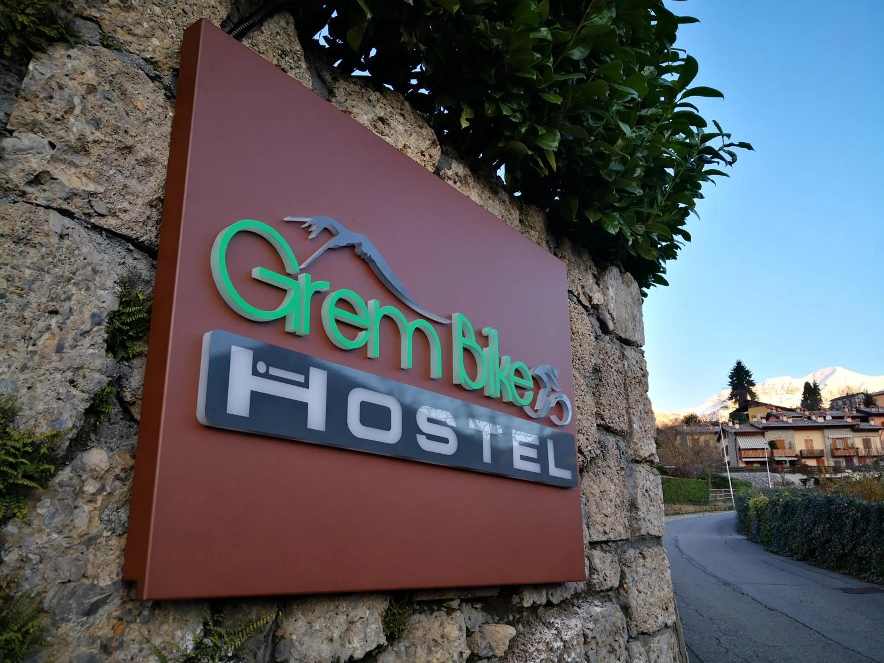 Facade/entrance in Grem Bike Hostel