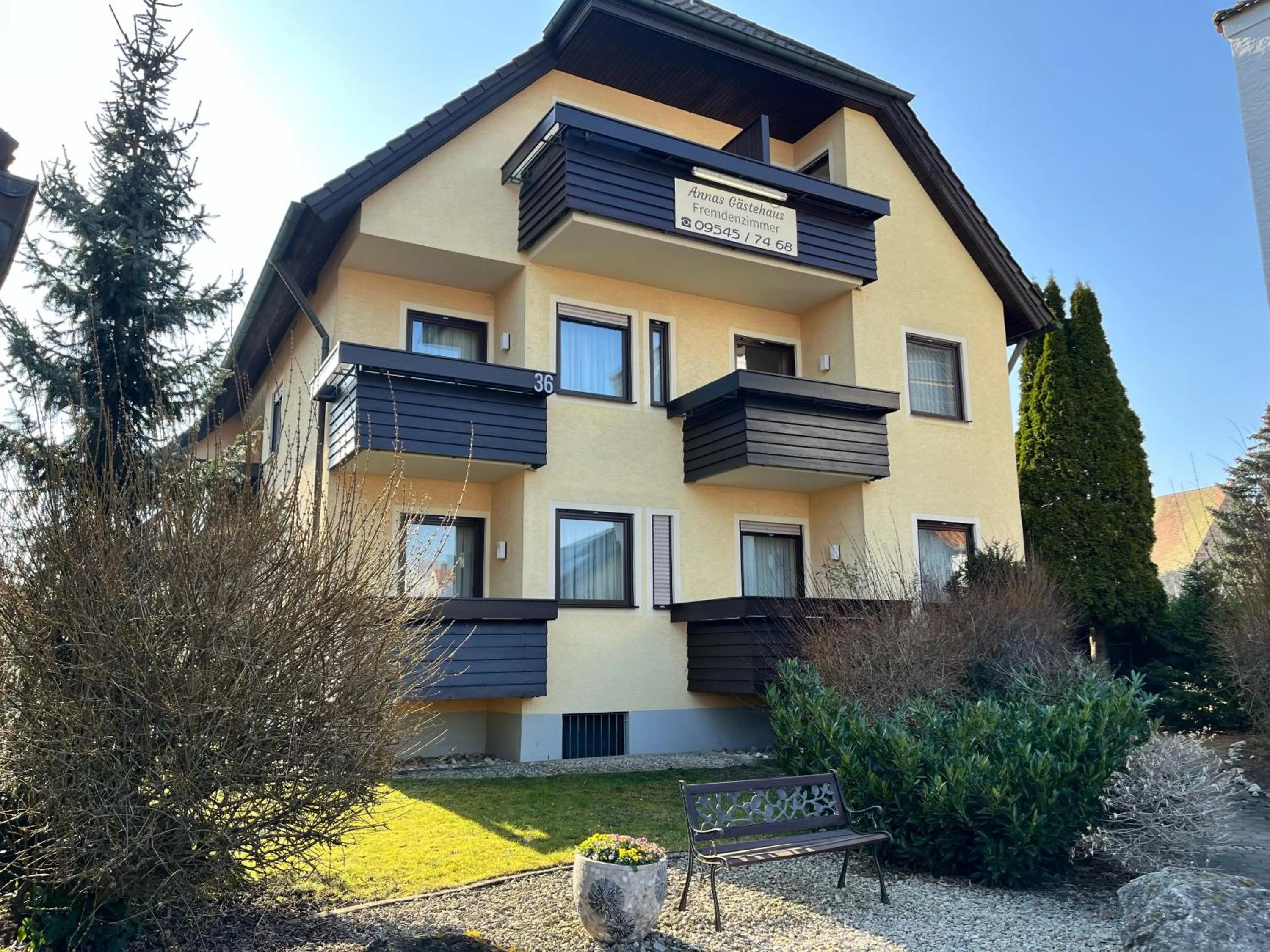 Property building in Annas Gästehaus