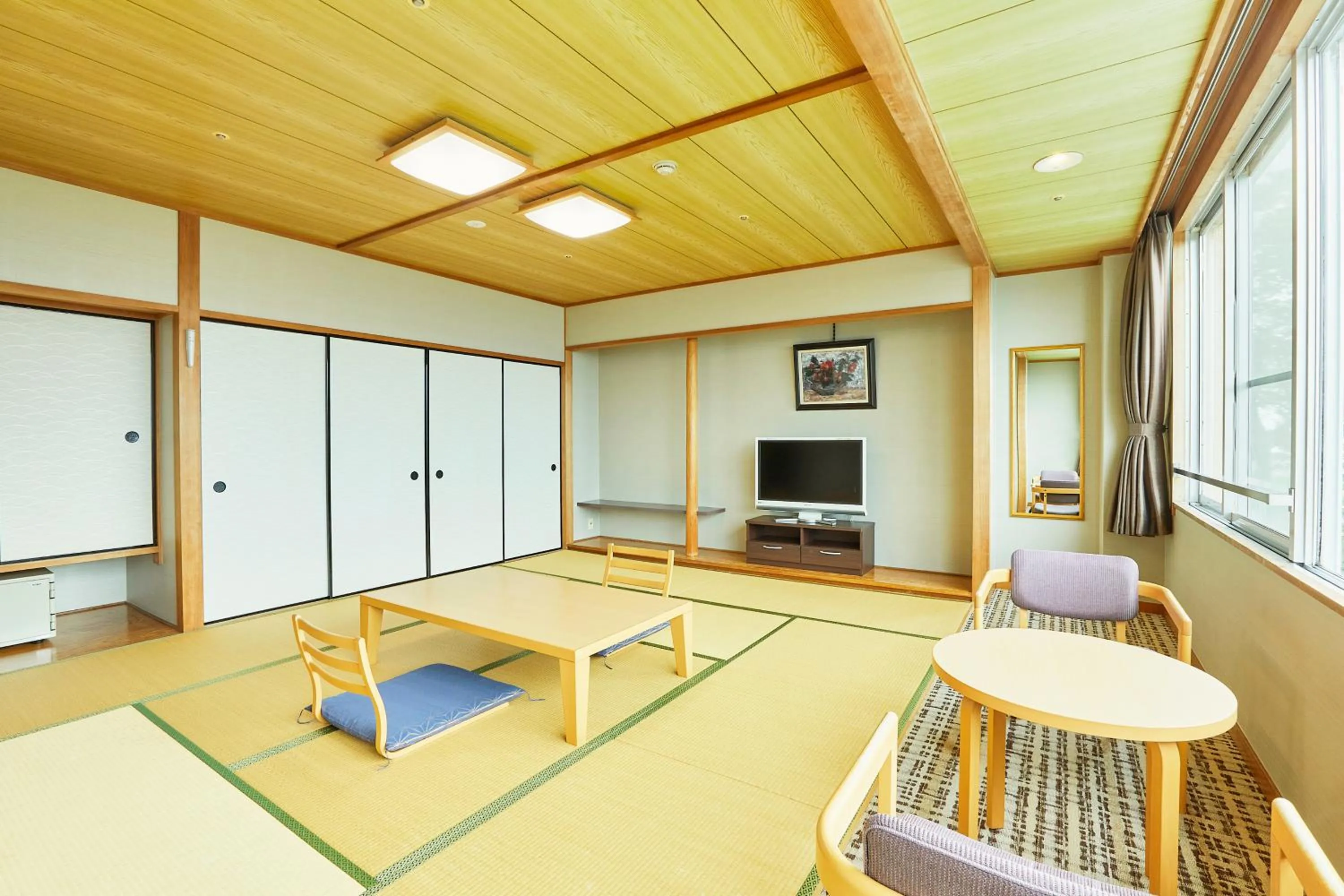 Photo of the whole room in KAMENOI HOTEL Hikone