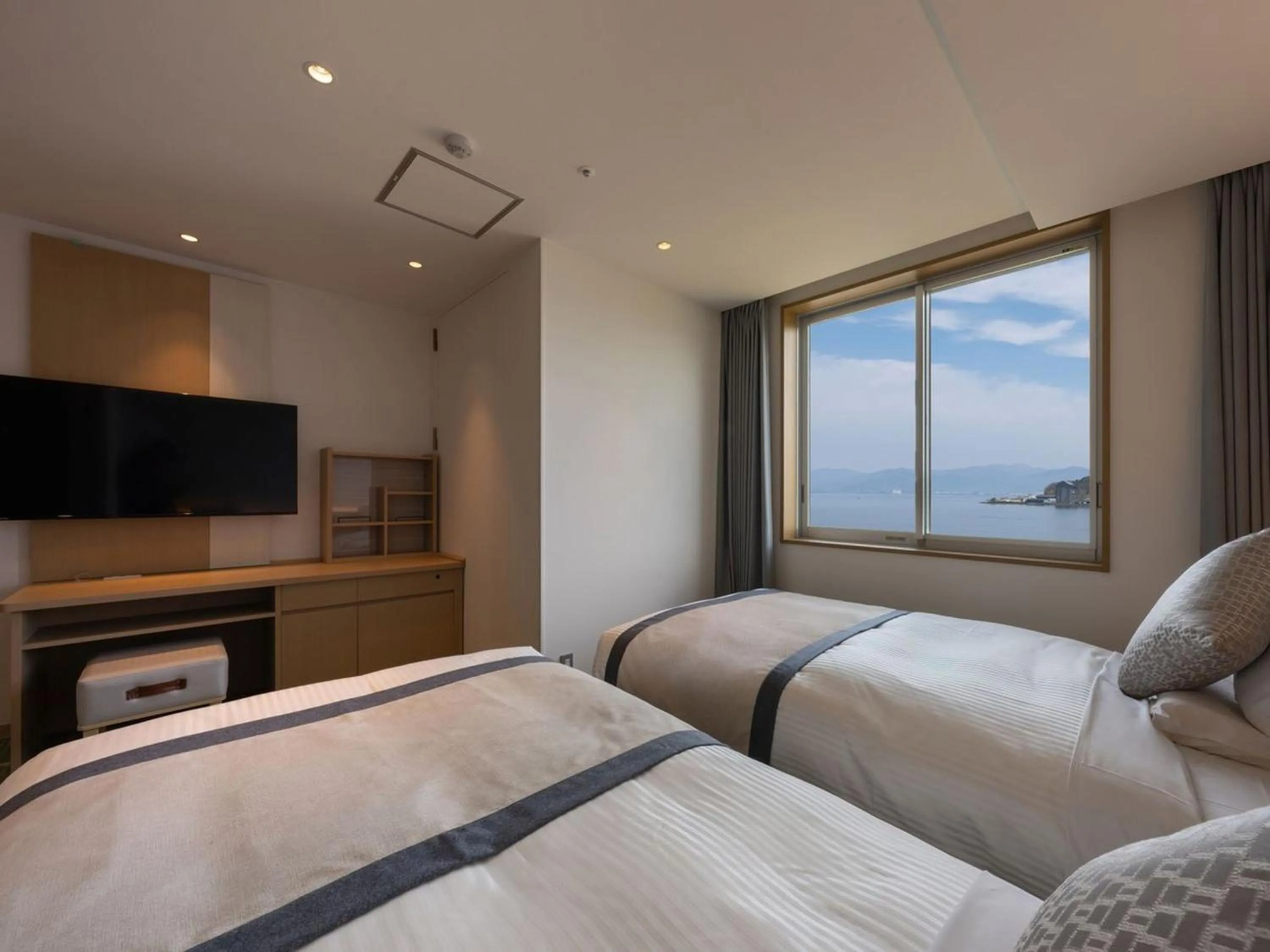 Photo of the whole room, Bed in KAMENOI HOTEL Hikone