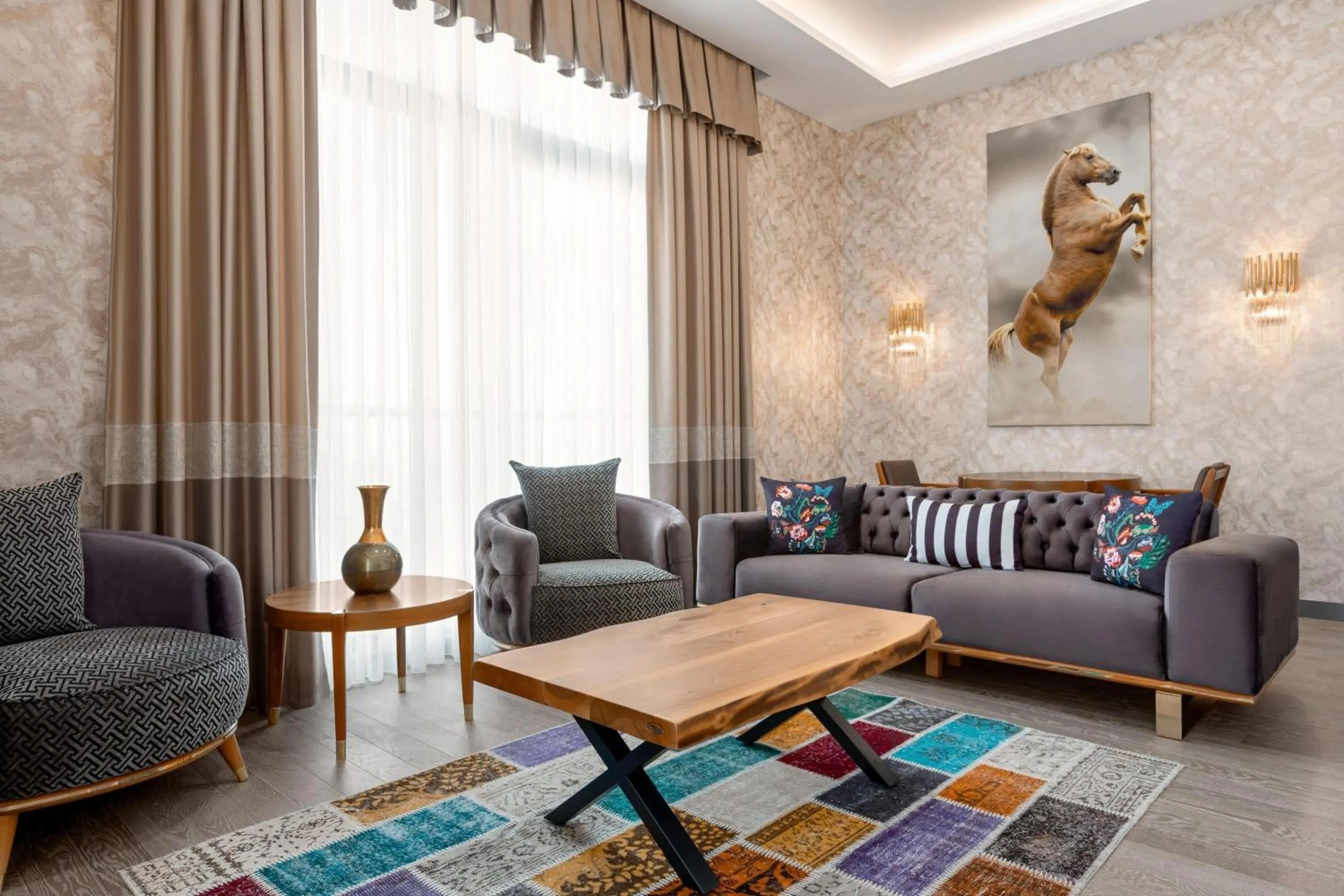 Photo of the whole room in Tryp by Wyndham Istanbul Topkapi