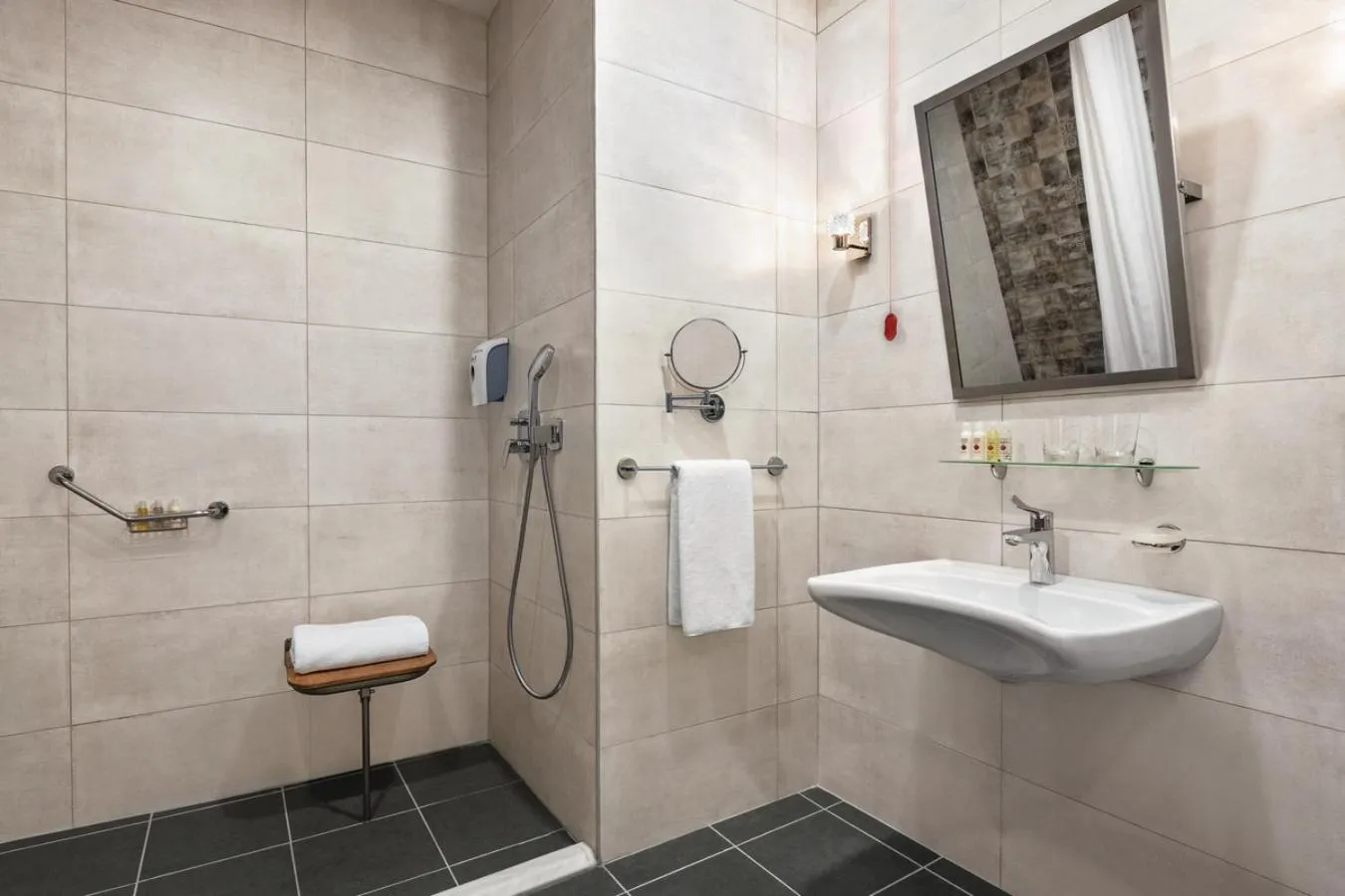 Shower in Tryp by Wyndham Istanbul Topkapi