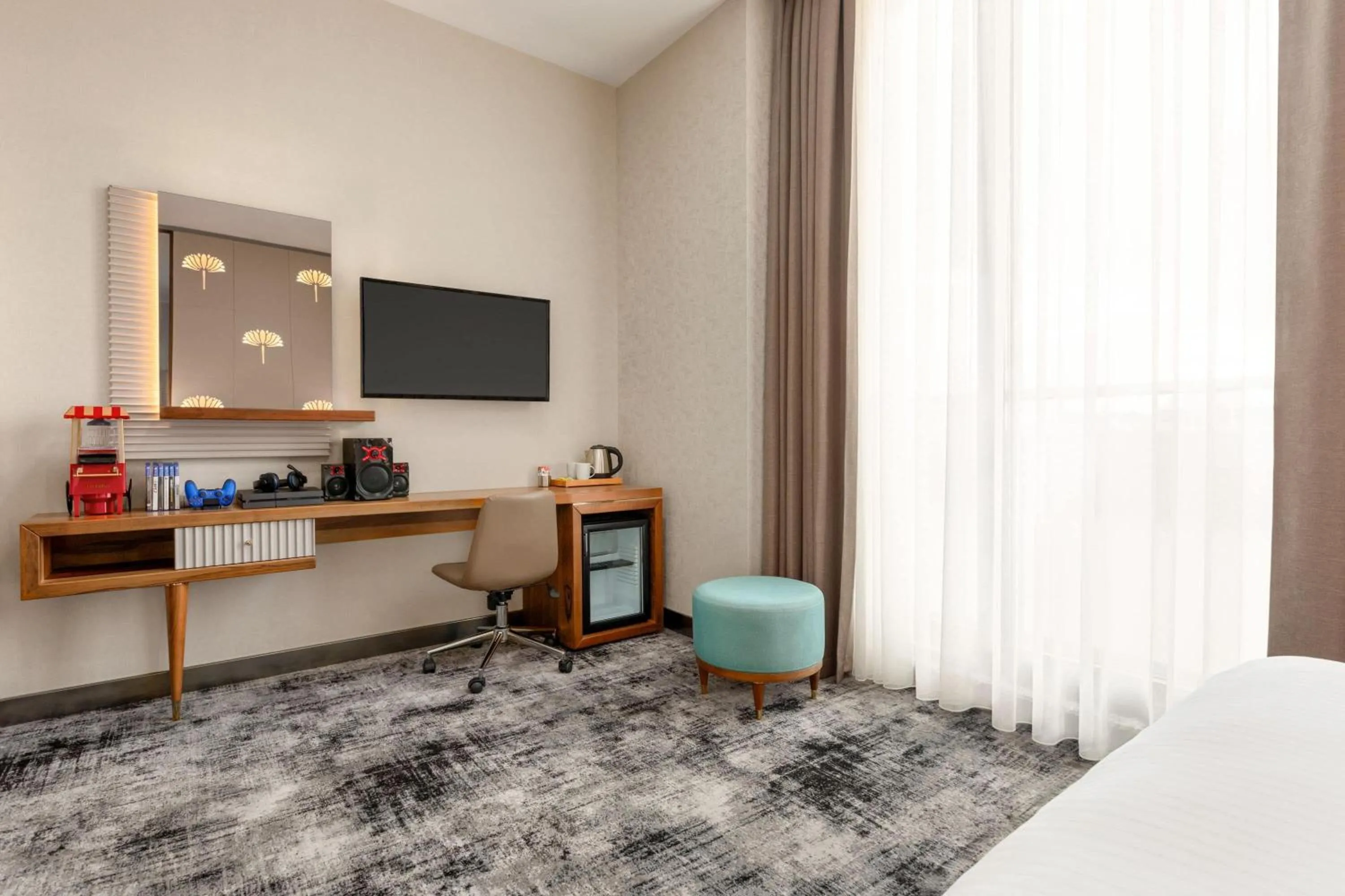 Photo of the whole room, Bed in Tryp by Wyndham Istanbul Topkapi