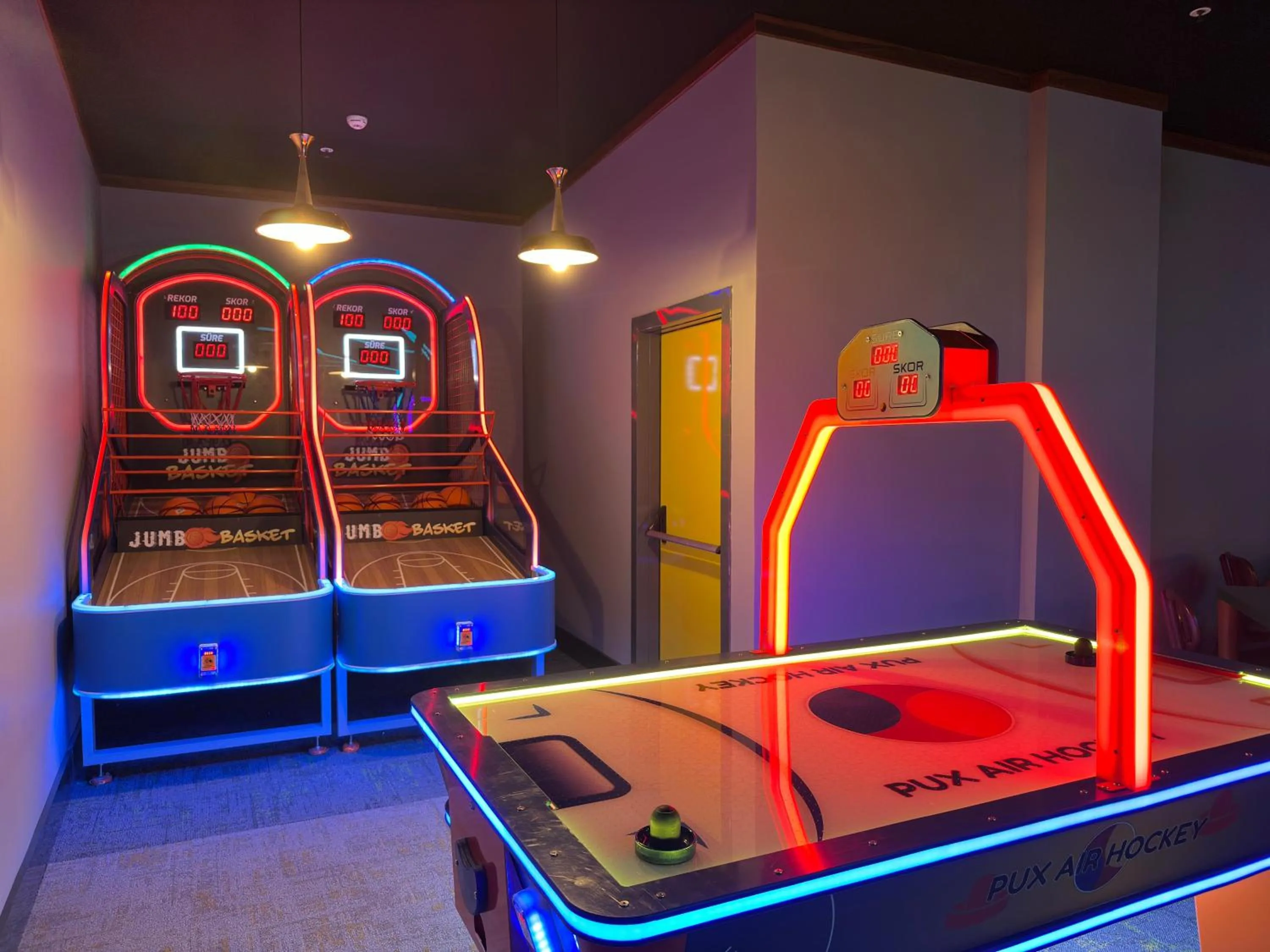 Game Room in Tryp by Wyndham Istanbul Topkapi