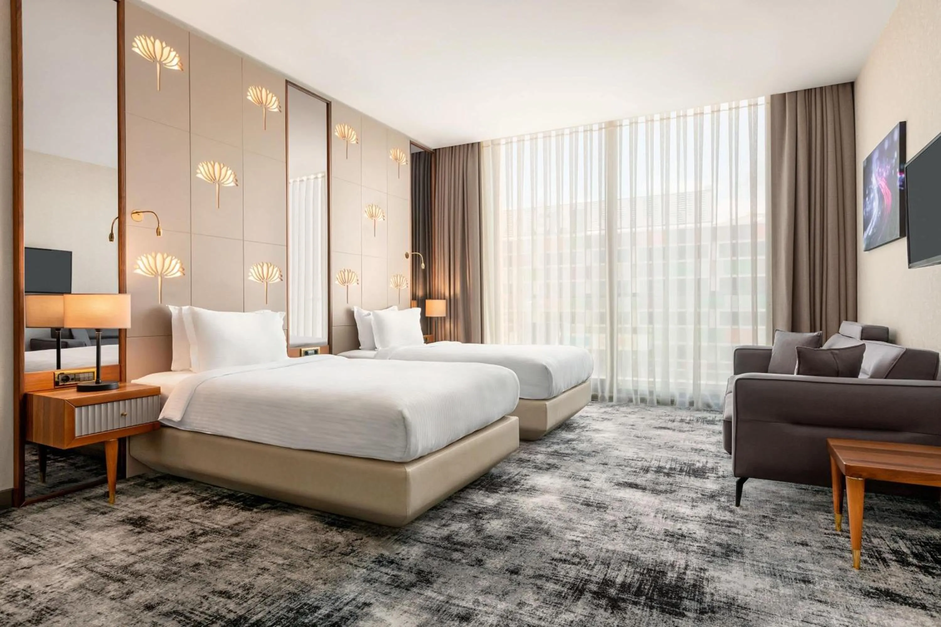 Photo of the whole room, Bed in Tryp by Wyndham Istanbul Topkapi