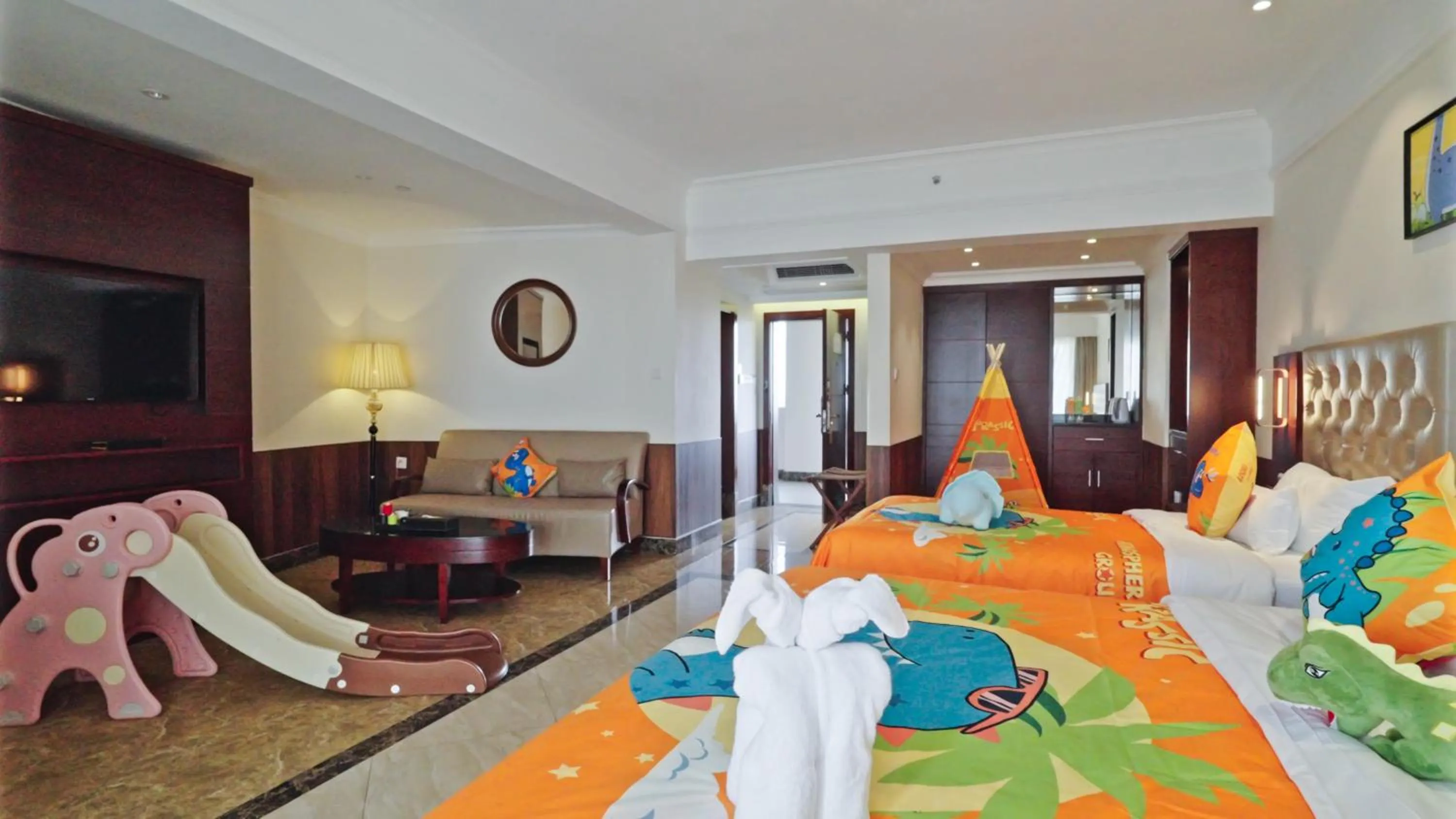 Photo of the whole room, Bed in Wyndham Garden Wenchang Nanguo