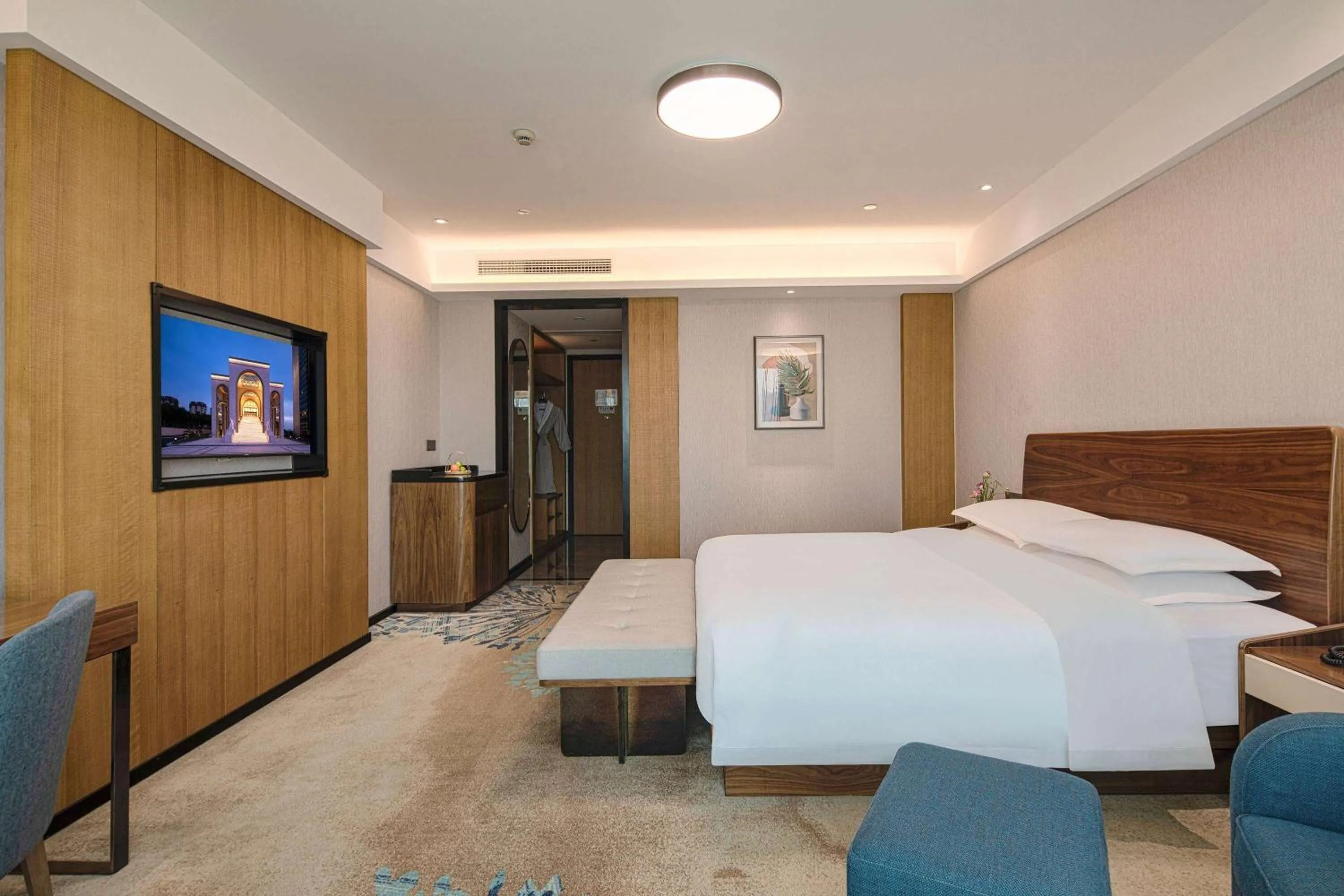 Photo of the whole room, Bed in Wyndham Zhuji West