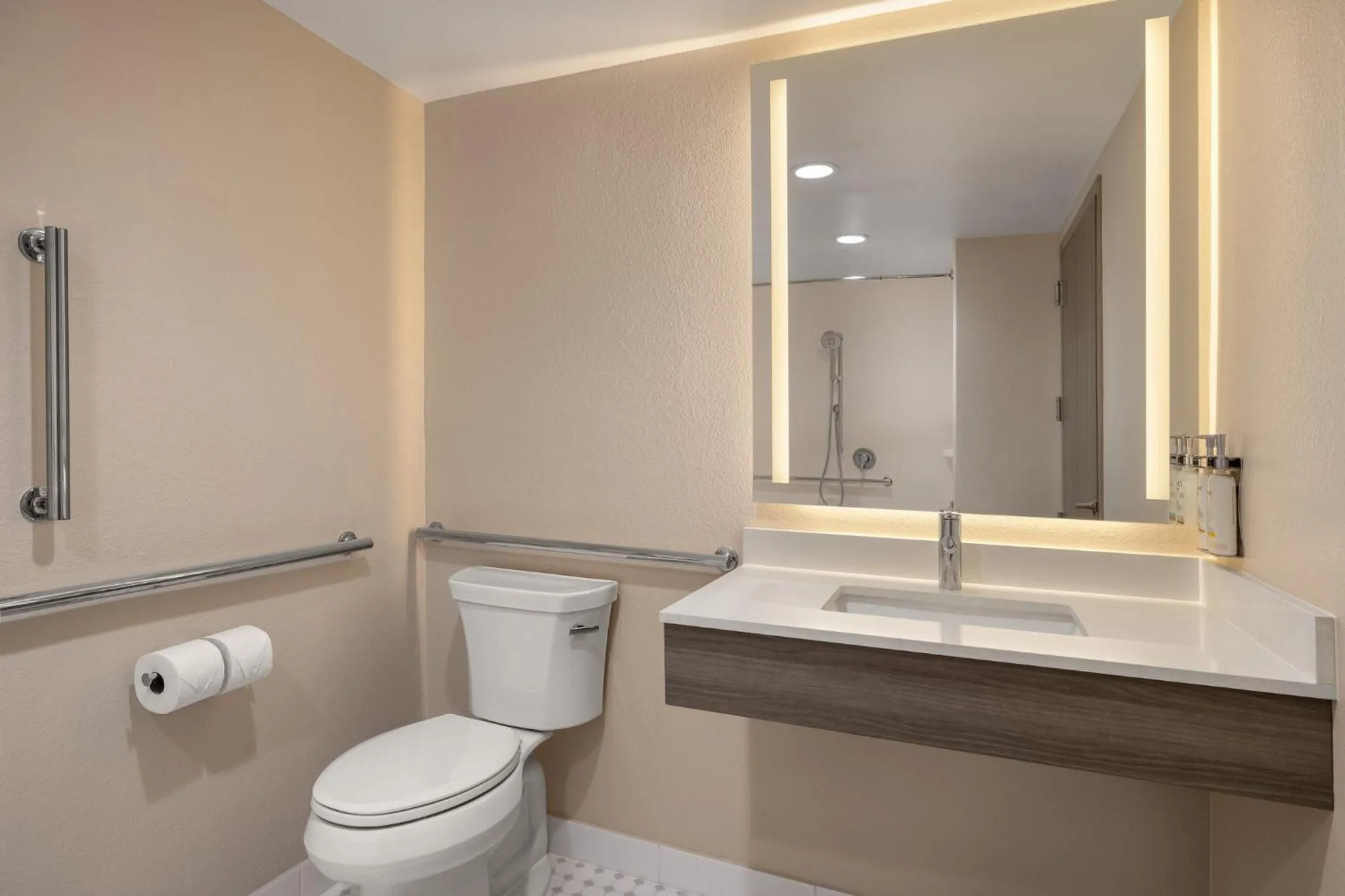 Photo of the whole room in Holiday Inn Express & Suites Phoenix - Midtown, an IHG Hotel