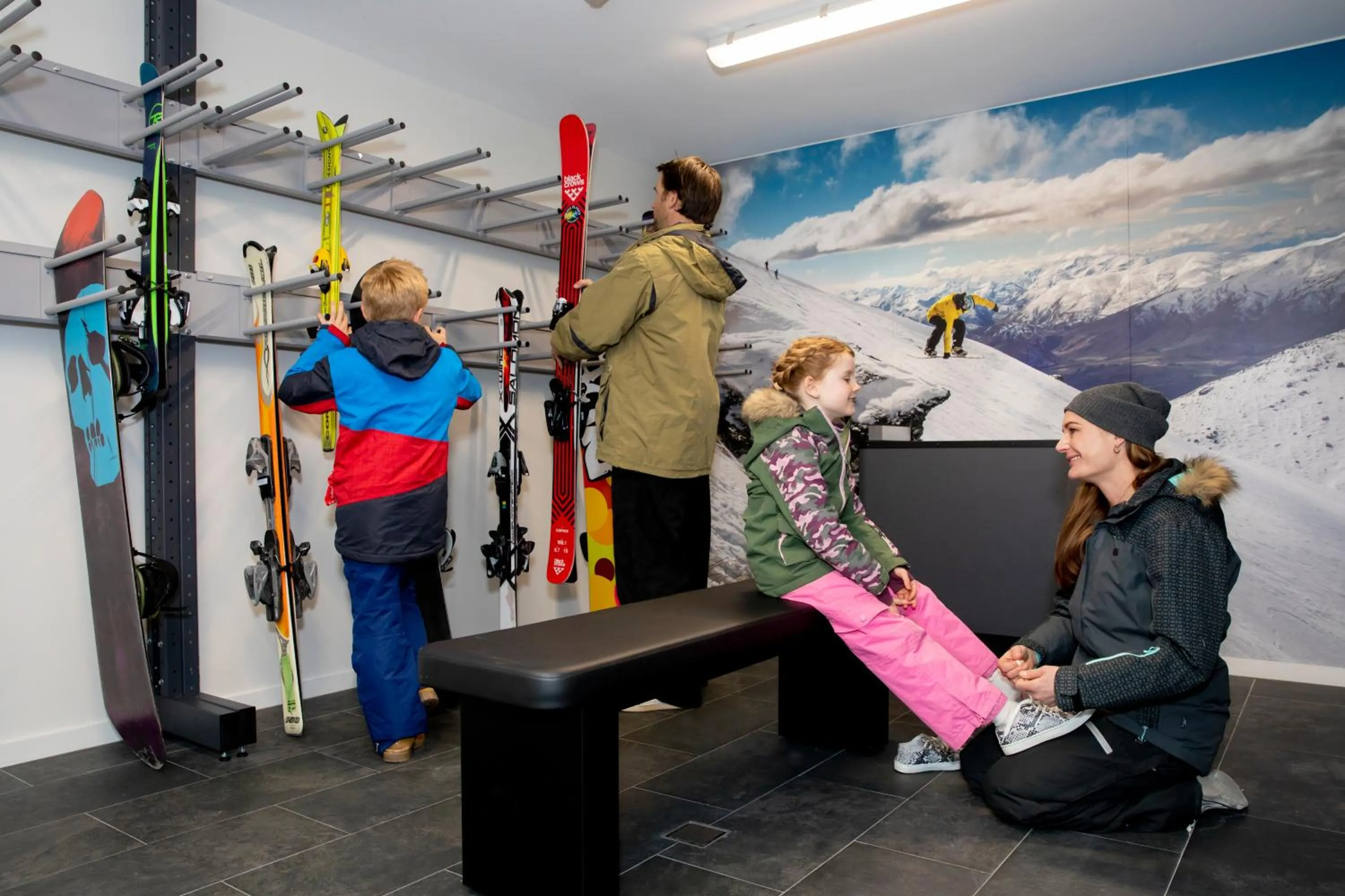 Lobby or reception in Holiday Inn Express & Suites Queenstown by IHG