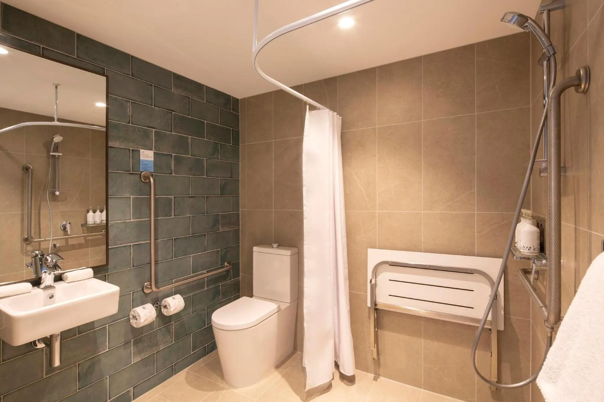 Bathroom in Holiday Inn Express & Suites Queenstown by IHG