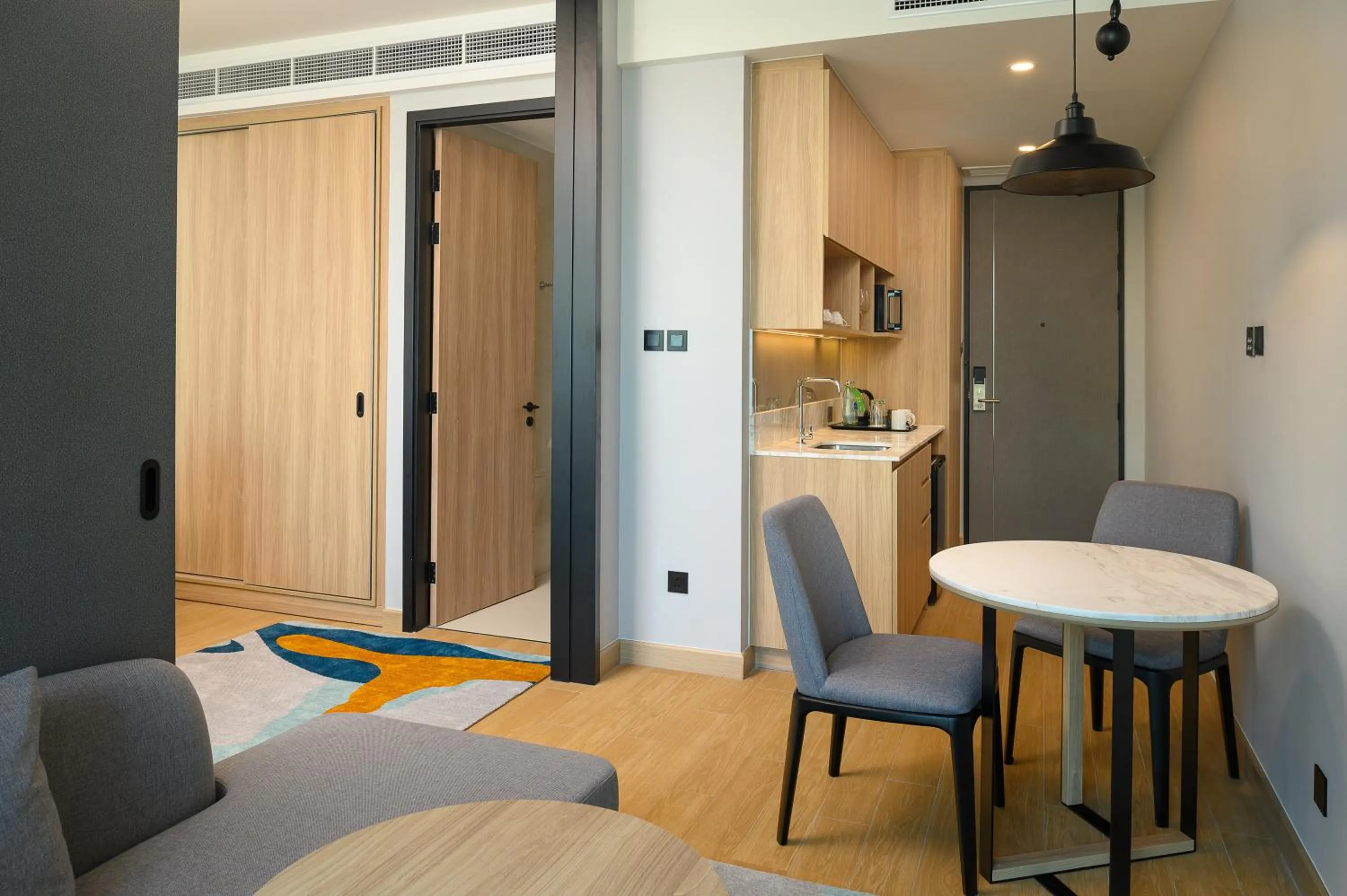 Photo of the whole room in Holiday Inn & Suites Siracha Laemchabang by IHG