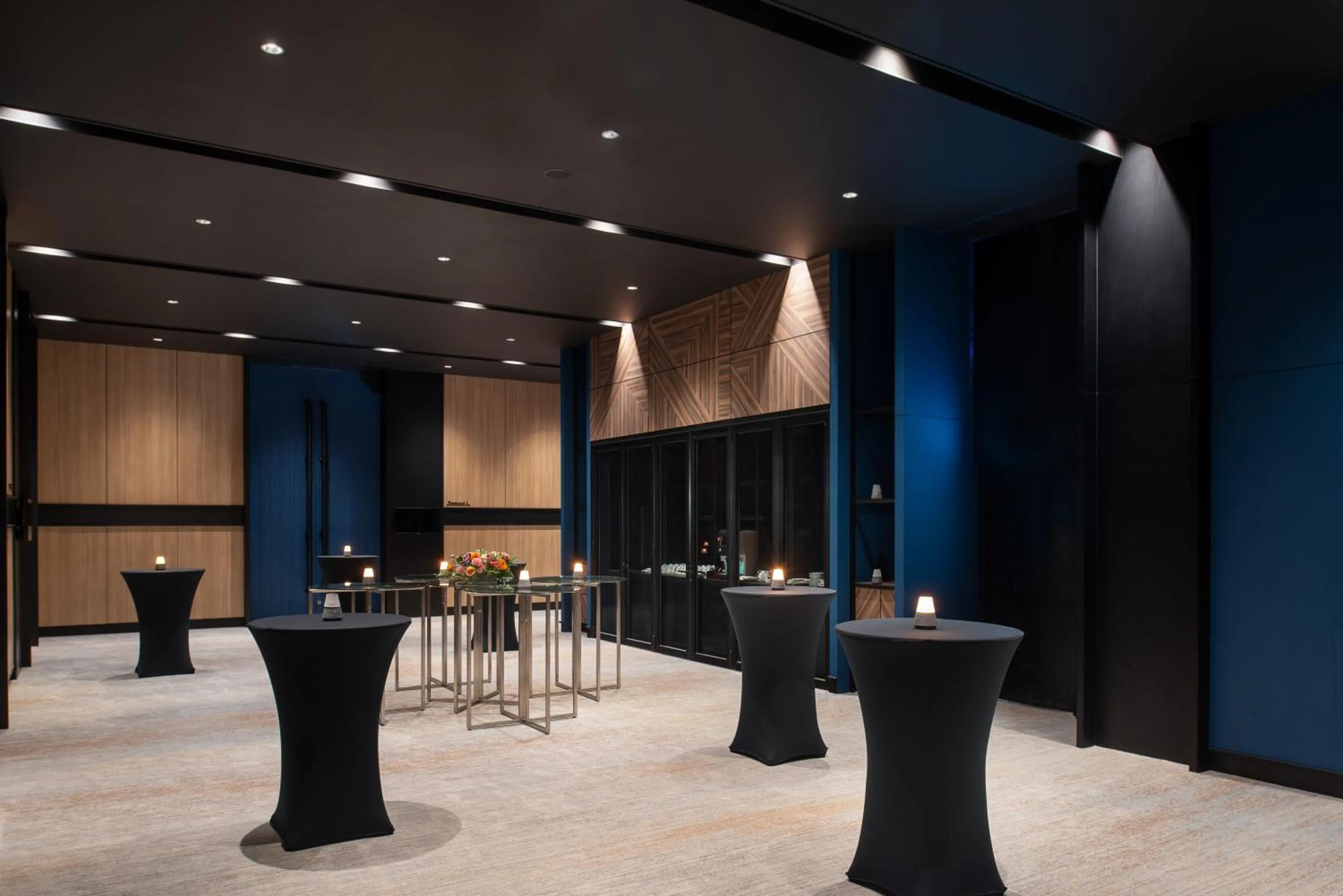 Meeting/conference room in Holiday Inn & Suites Siracha Laemchabang by IHG