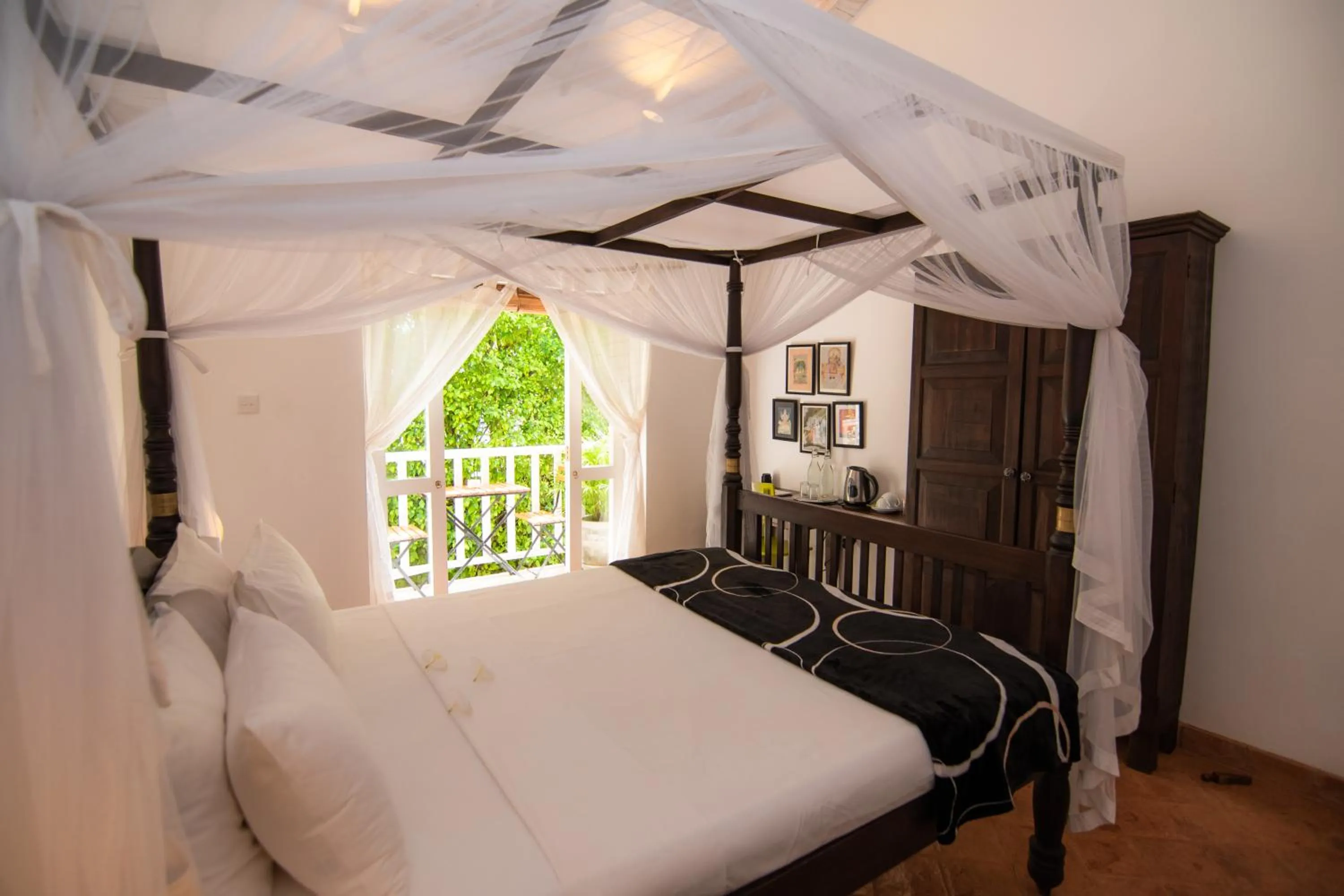 Bed in Mango House - Galle Fort