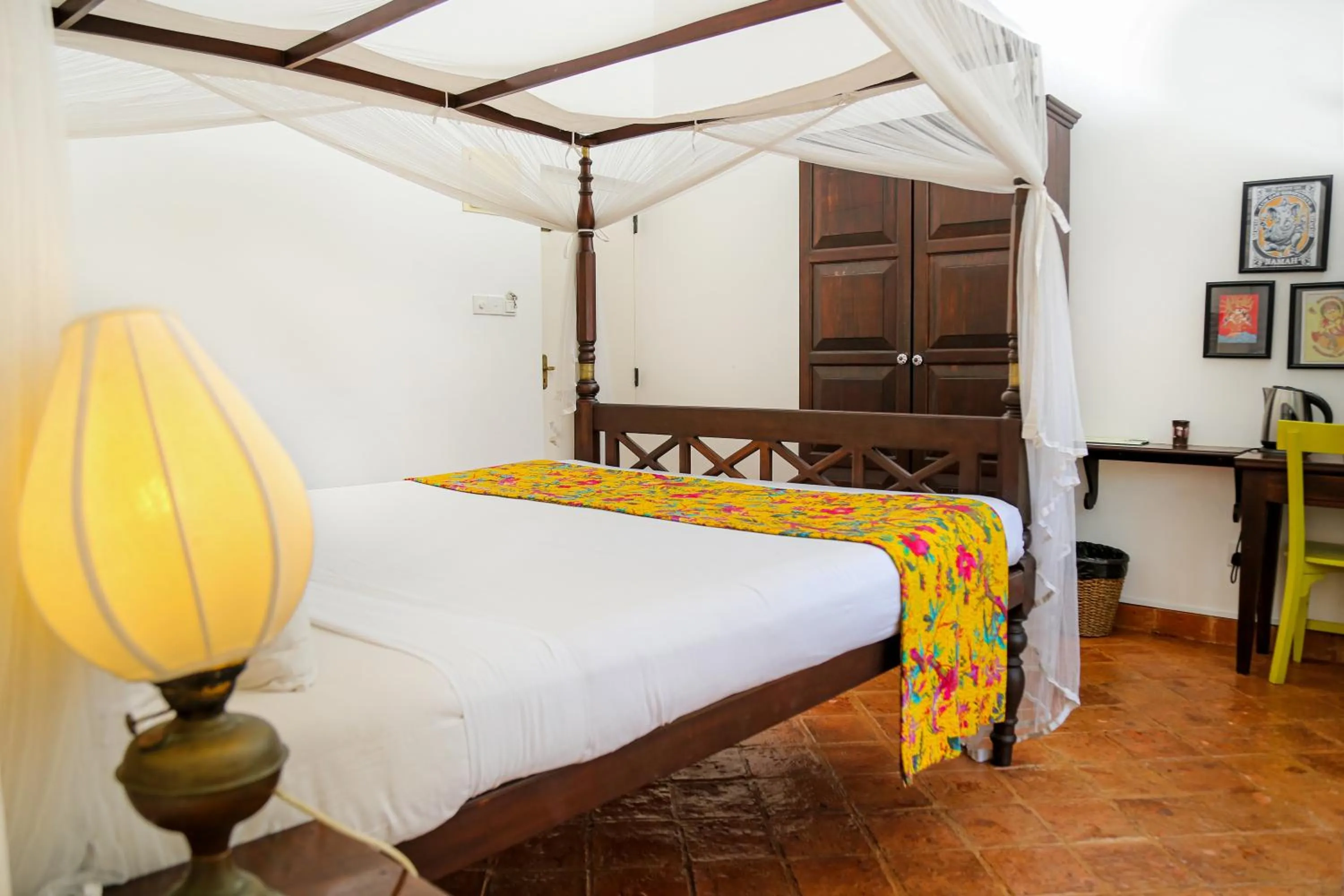 Bed in Mango House - Galle Fort