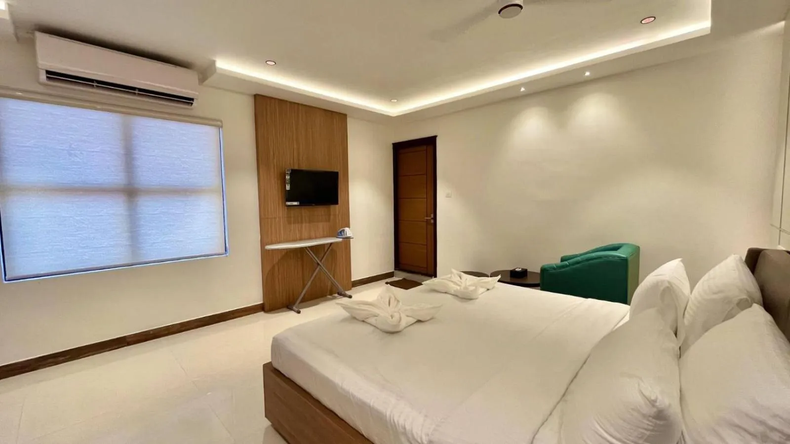 Bed in Hotel Pearl Palace