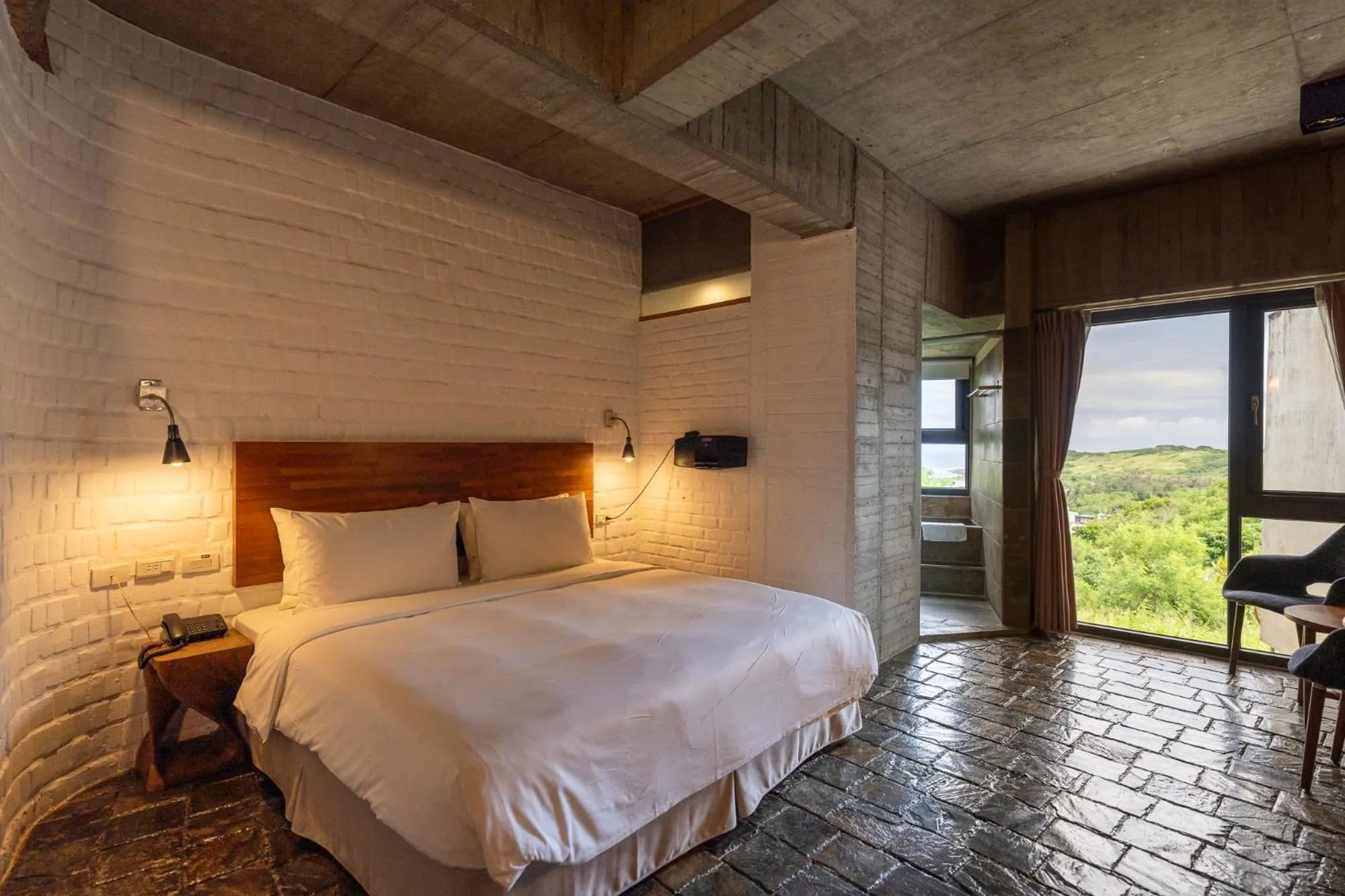 Photo of the whole room, Bed in The Light