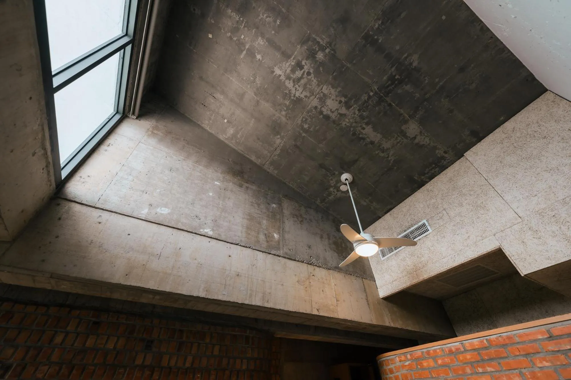 Photo of the whole room in The Light