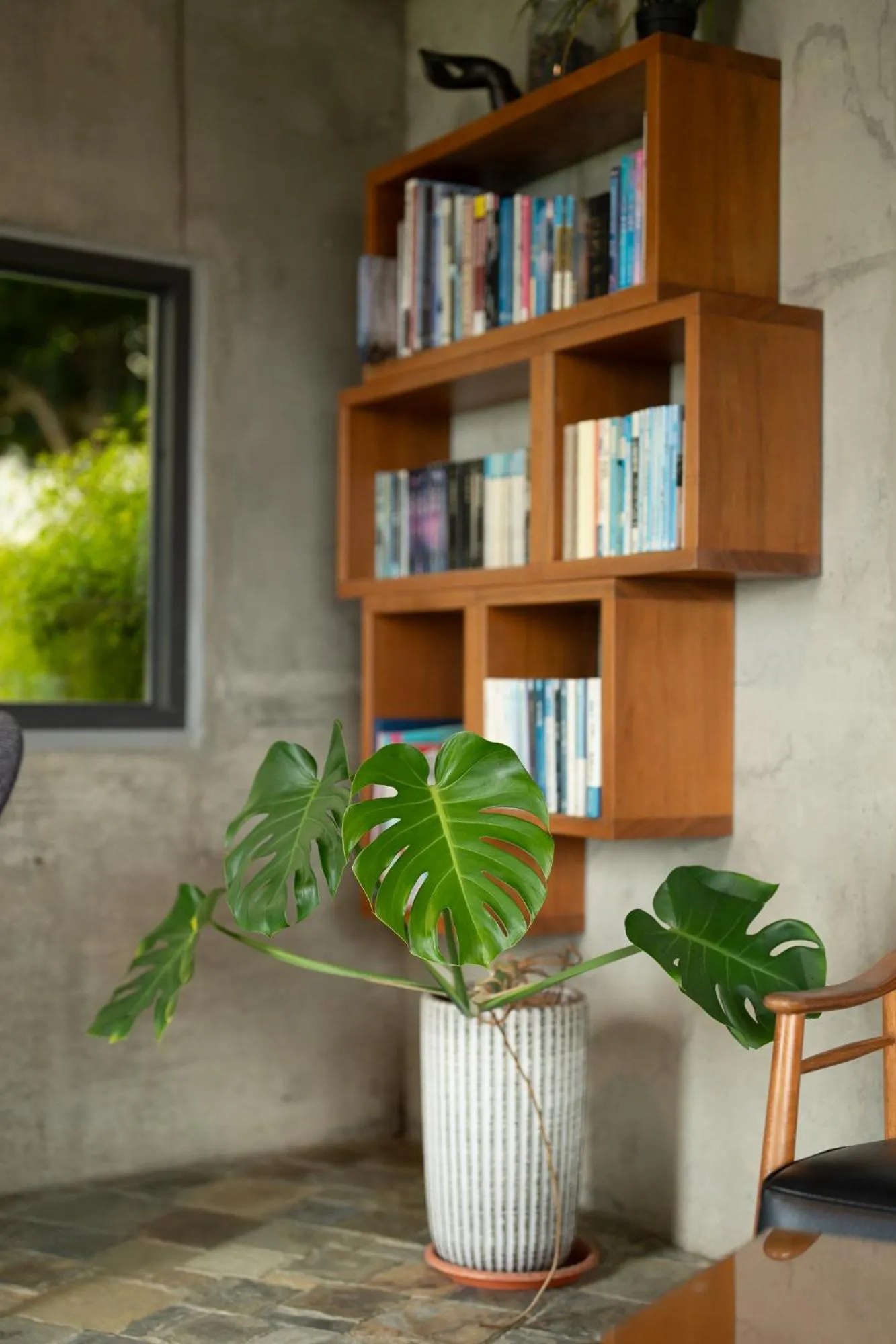 Restaurant/places to eat in The Light