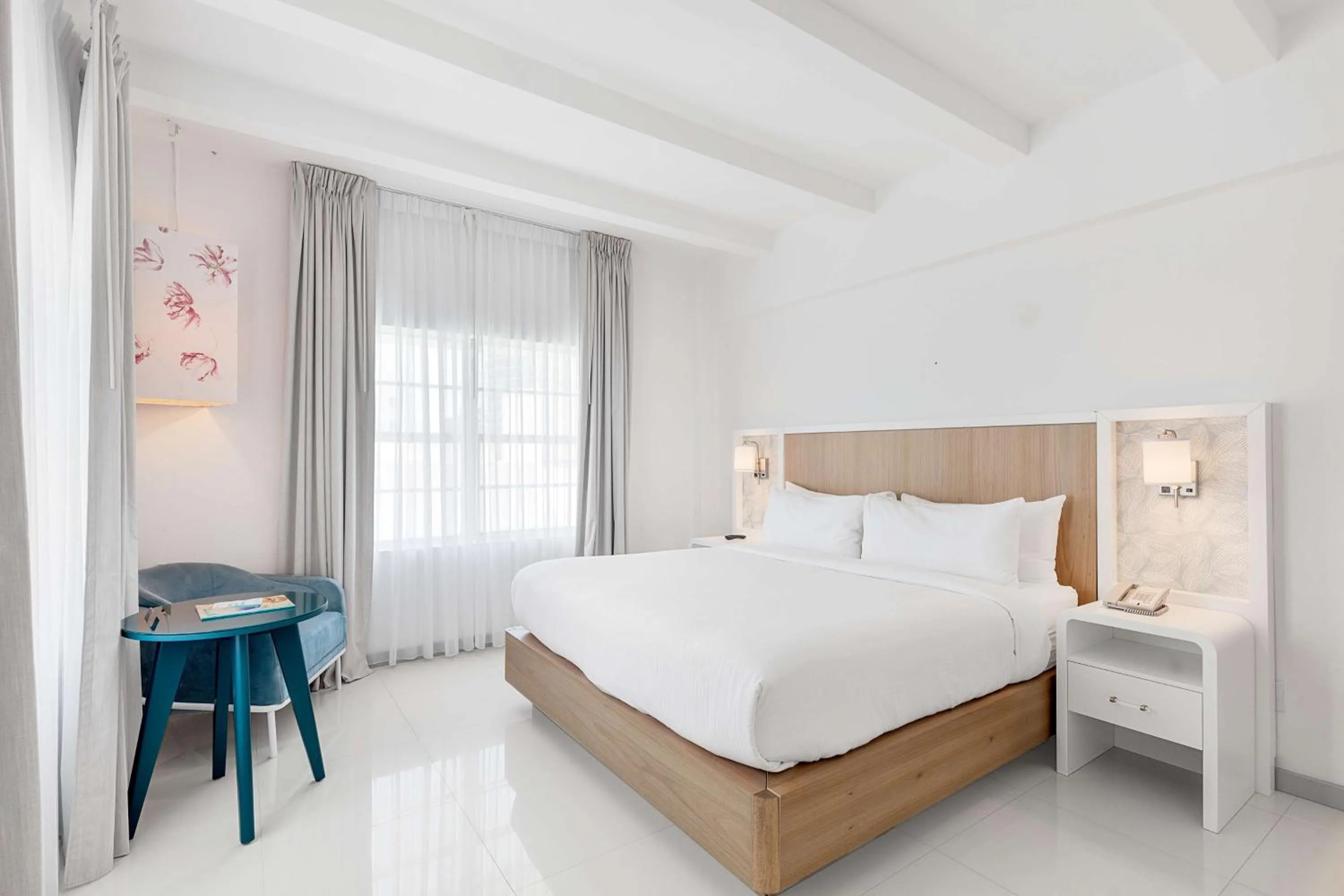 Bedroom, Bed in Townhouse Hotel, BW Signature Collection