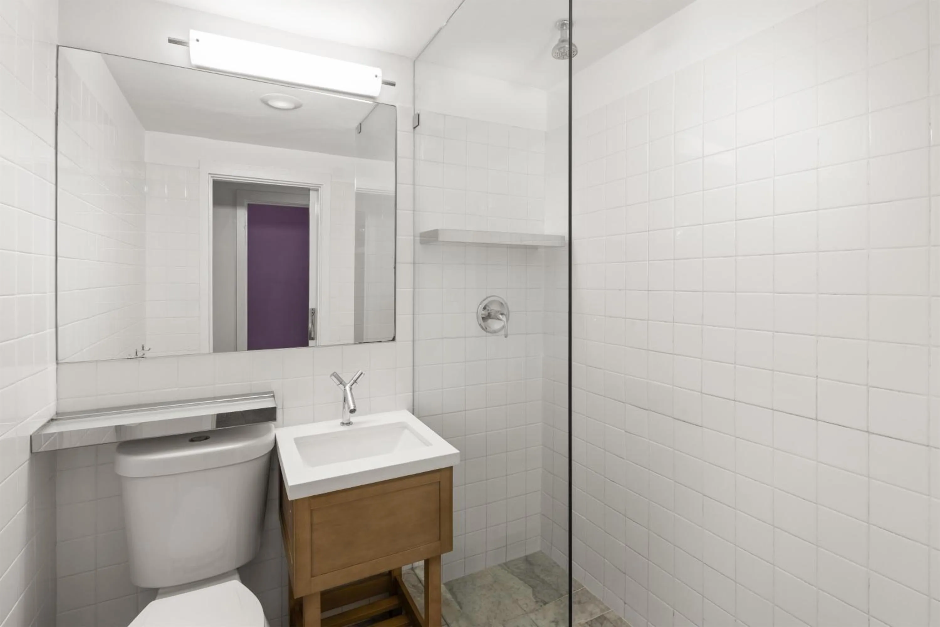 Bathroom in Townhouse Hotel, BW Signature Collection