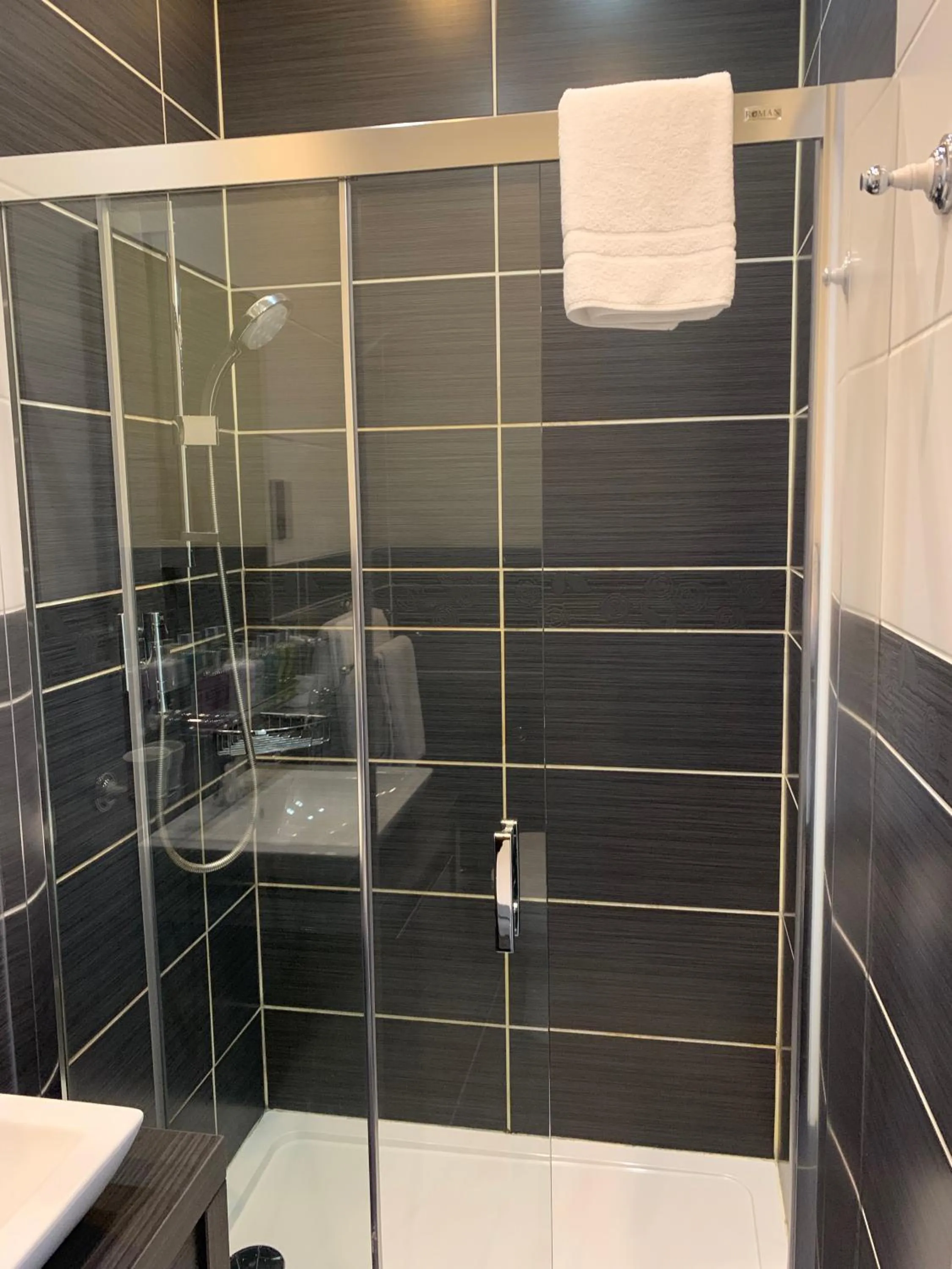 Bathroom in Ashburn House