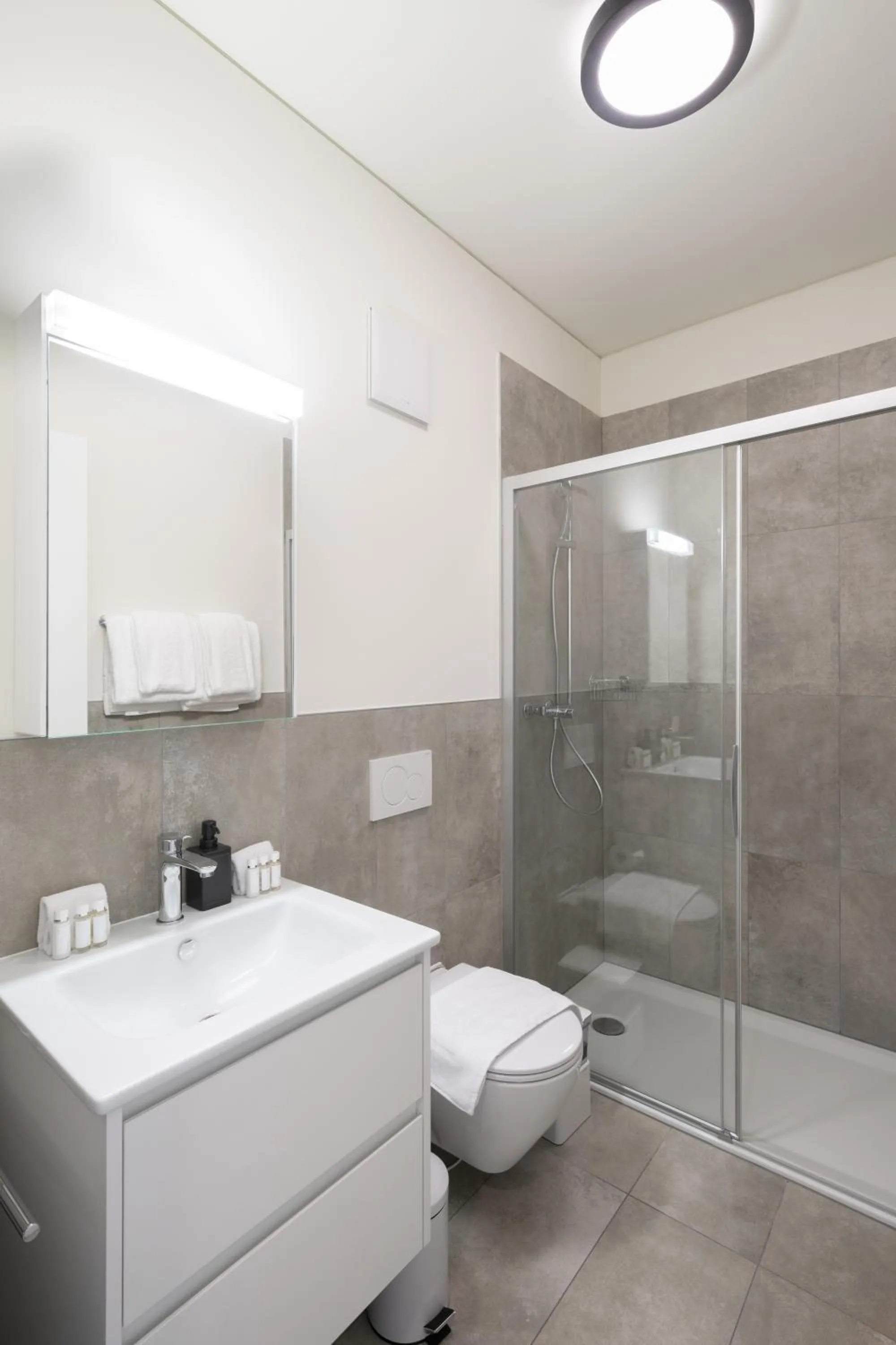 Shower in Swiss Hotel Apartments - Lugano