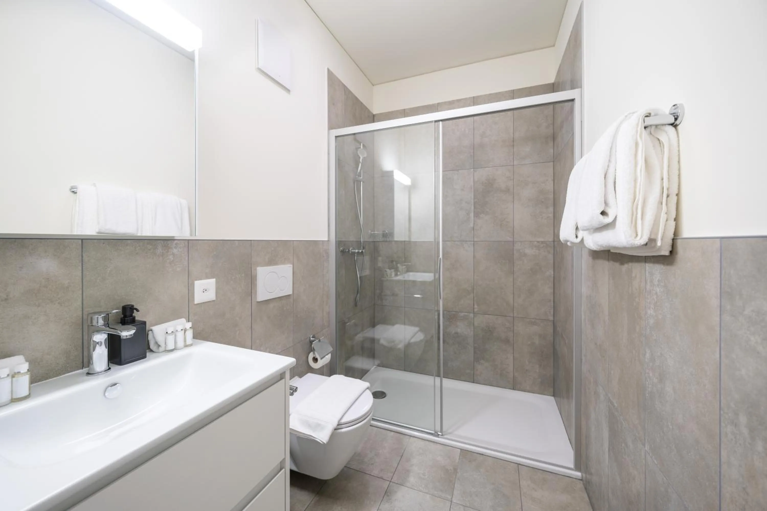 Shower in Swiss Hotel Apartments - Lugano