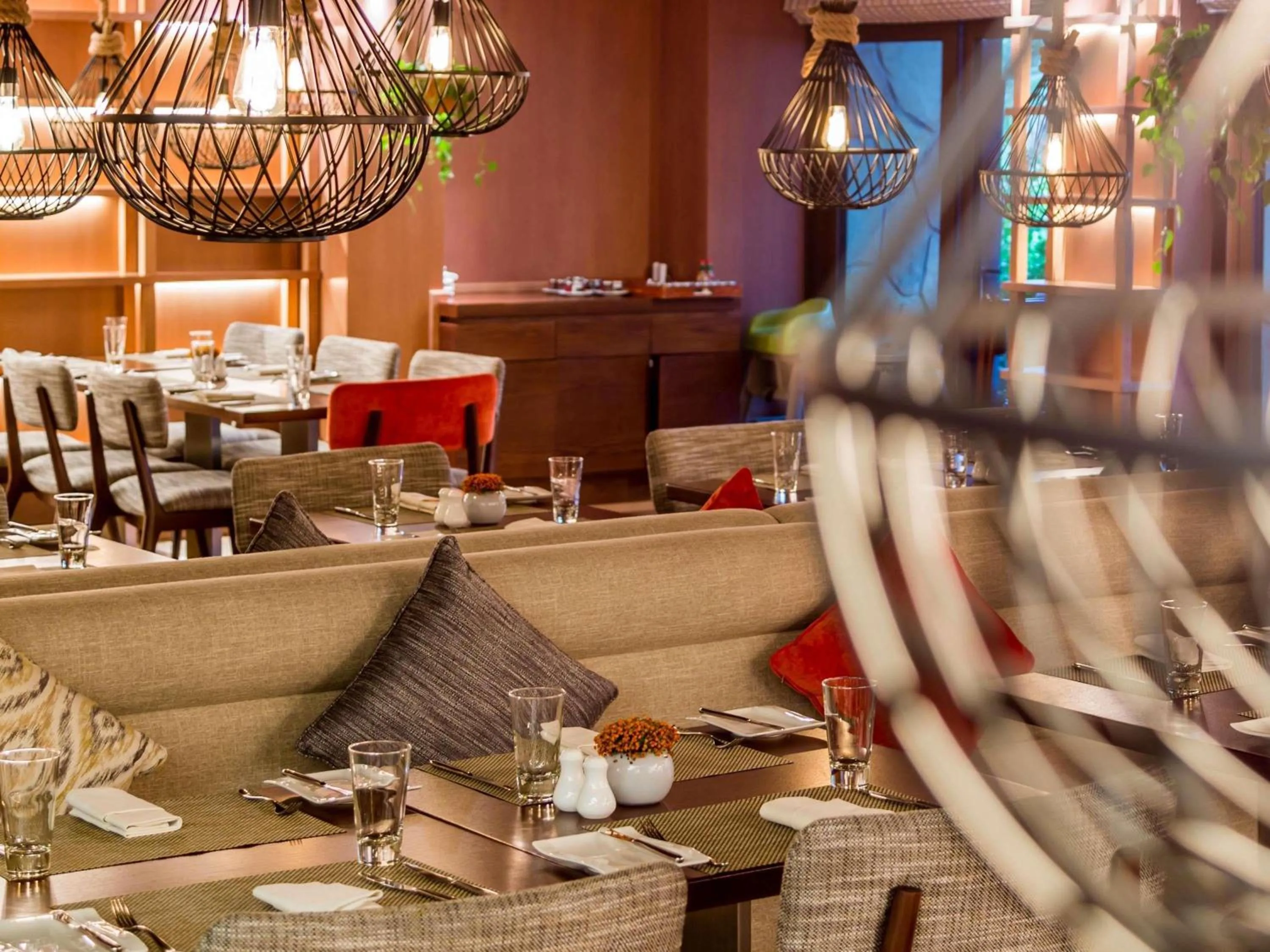 Restaurant/places to eat in Sofitel Dubai The Palm Resort & Spa