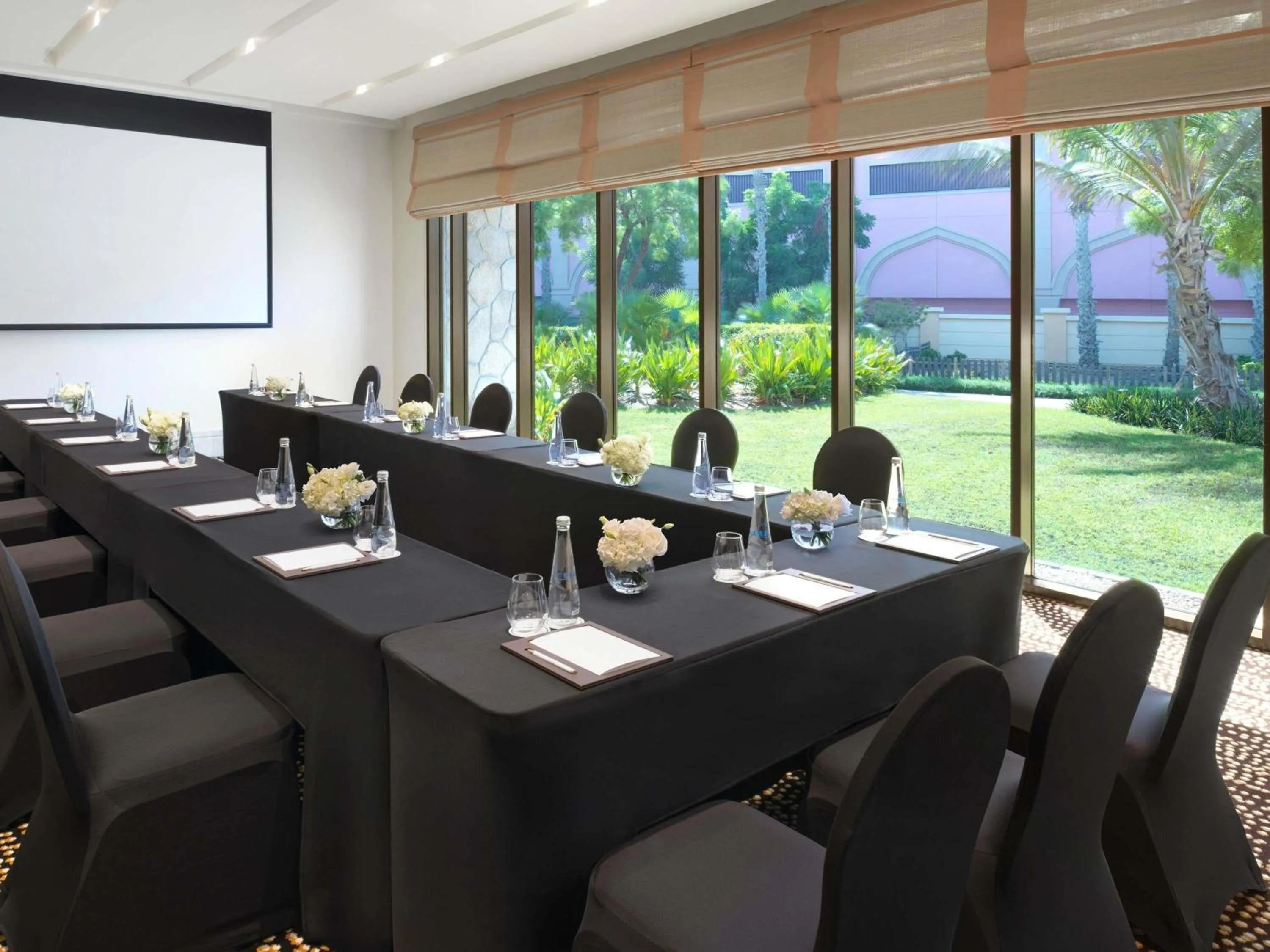 Meeting/conference room in Sofitel Dubai The Palm Resort & Spa