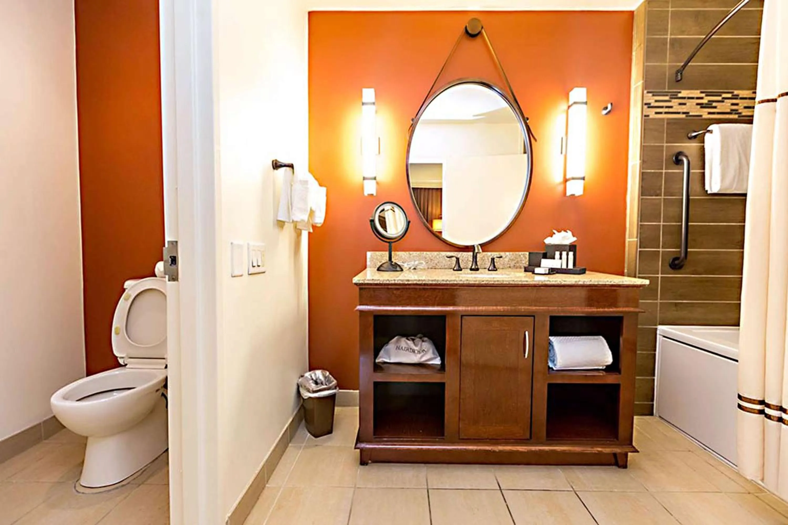 Bathroom in The Emily Morgan Hotel - A DoubleTree by Hilton