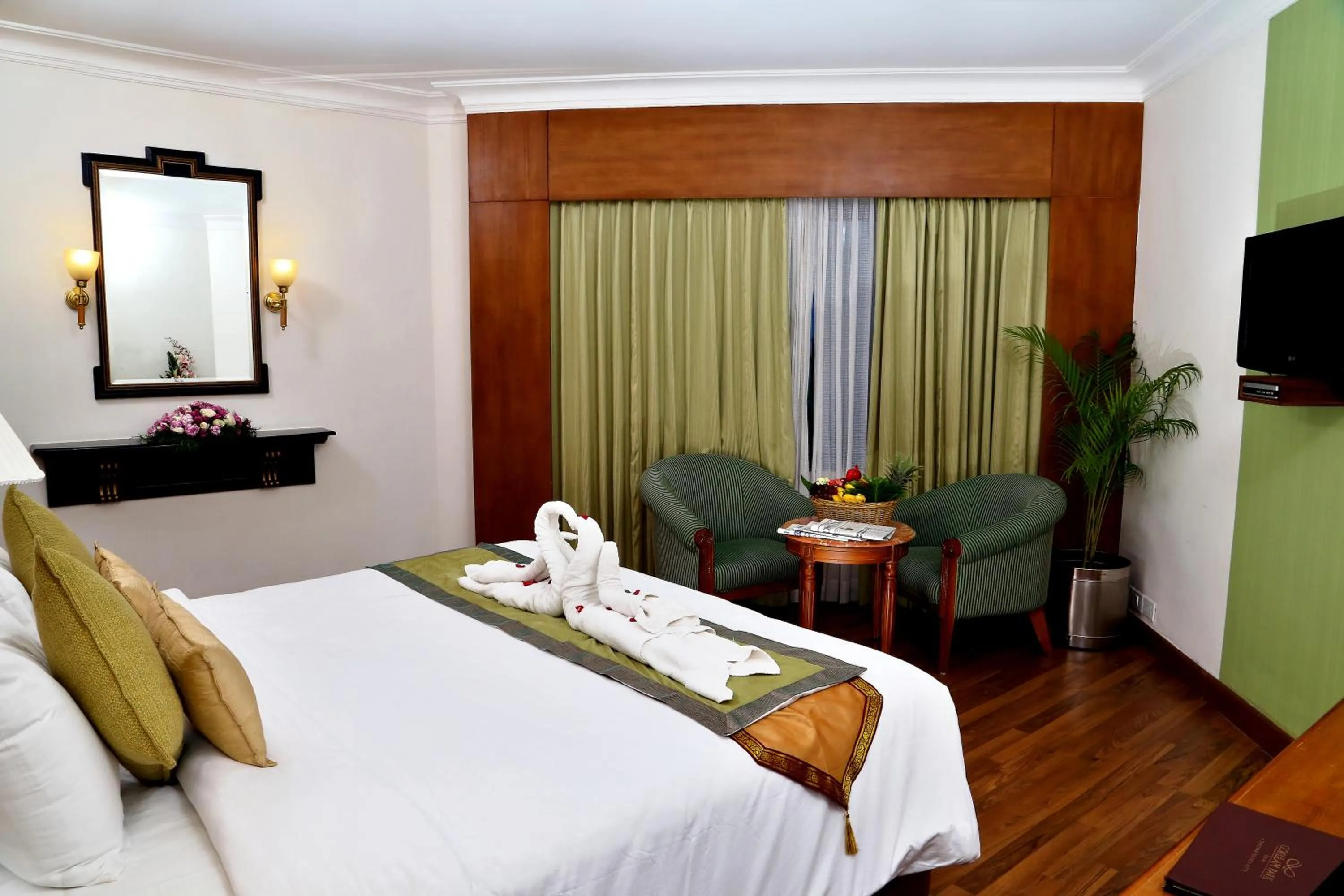 Bed in Gokulam Park Hotel & Convention Centre