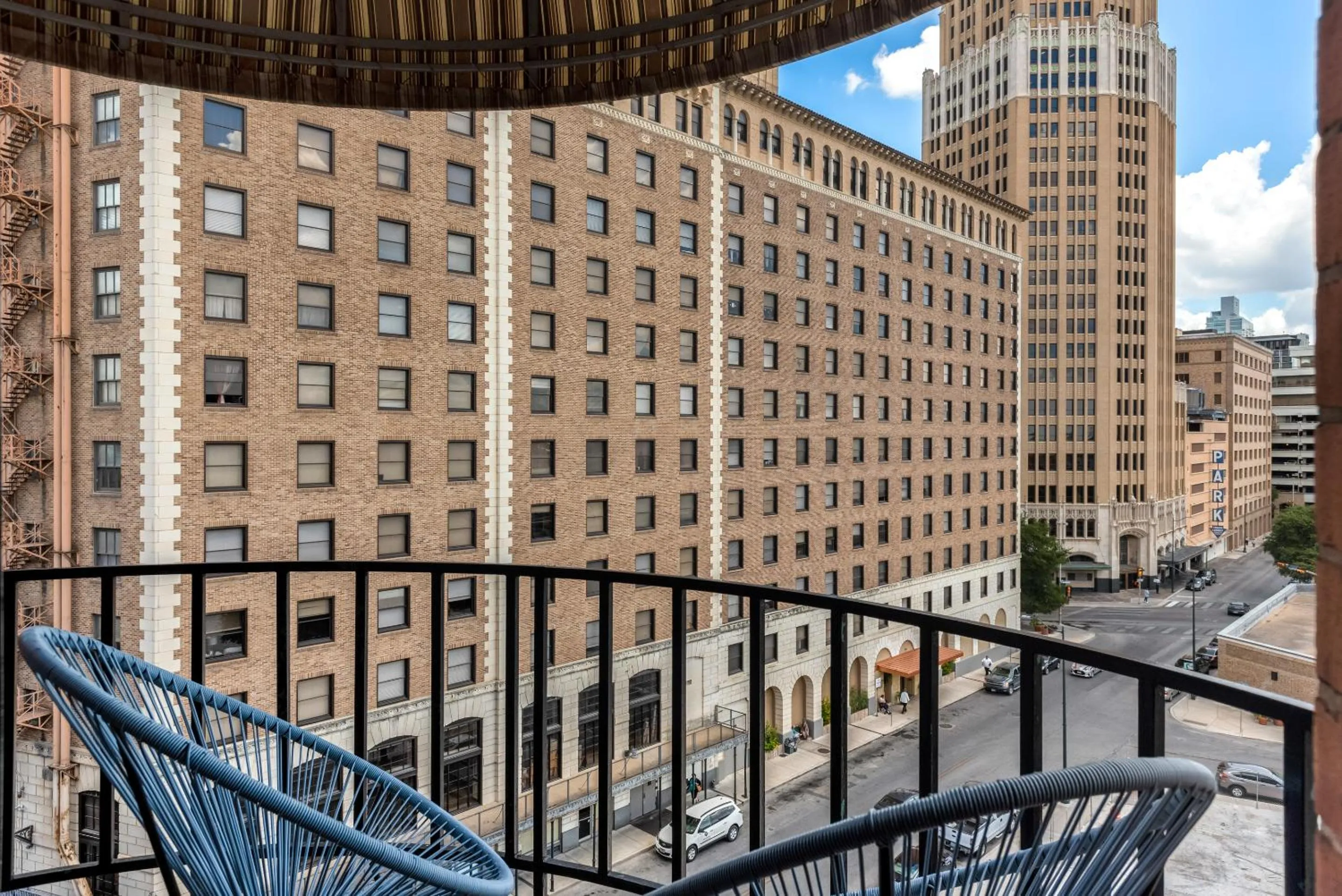 Riverwalk Plaza Hotel