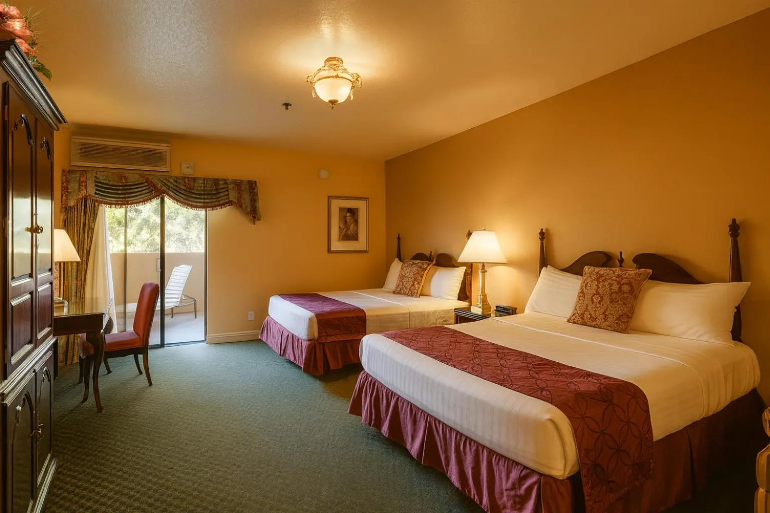 Bed in Carlyle Hotel