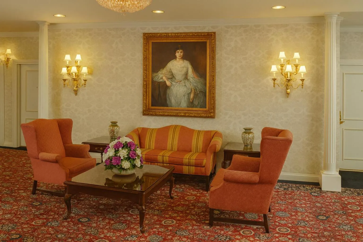 Seating area in Carlyle Hotel