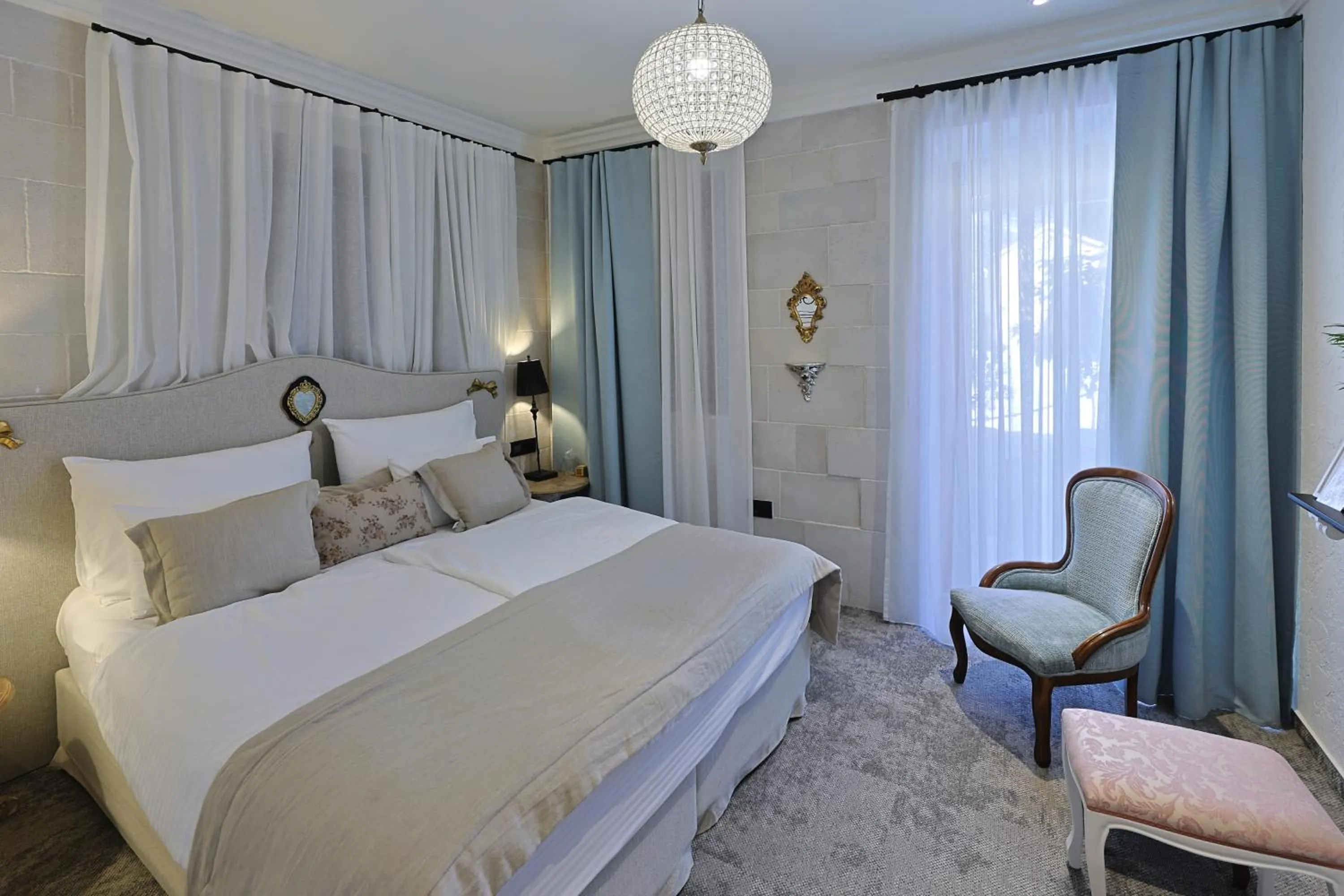 Bed in Integra Hotel