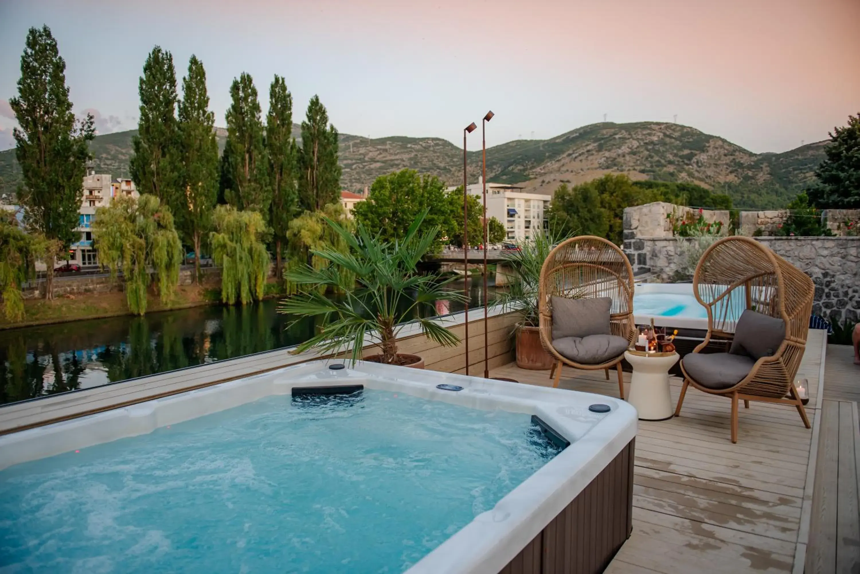 Standard Double or Twin Room with Garden View - single occupancy - Annex in Integra Hotel Standard Double or Twin Room with Garden View - single occupancy - Annex in Integra Hotel