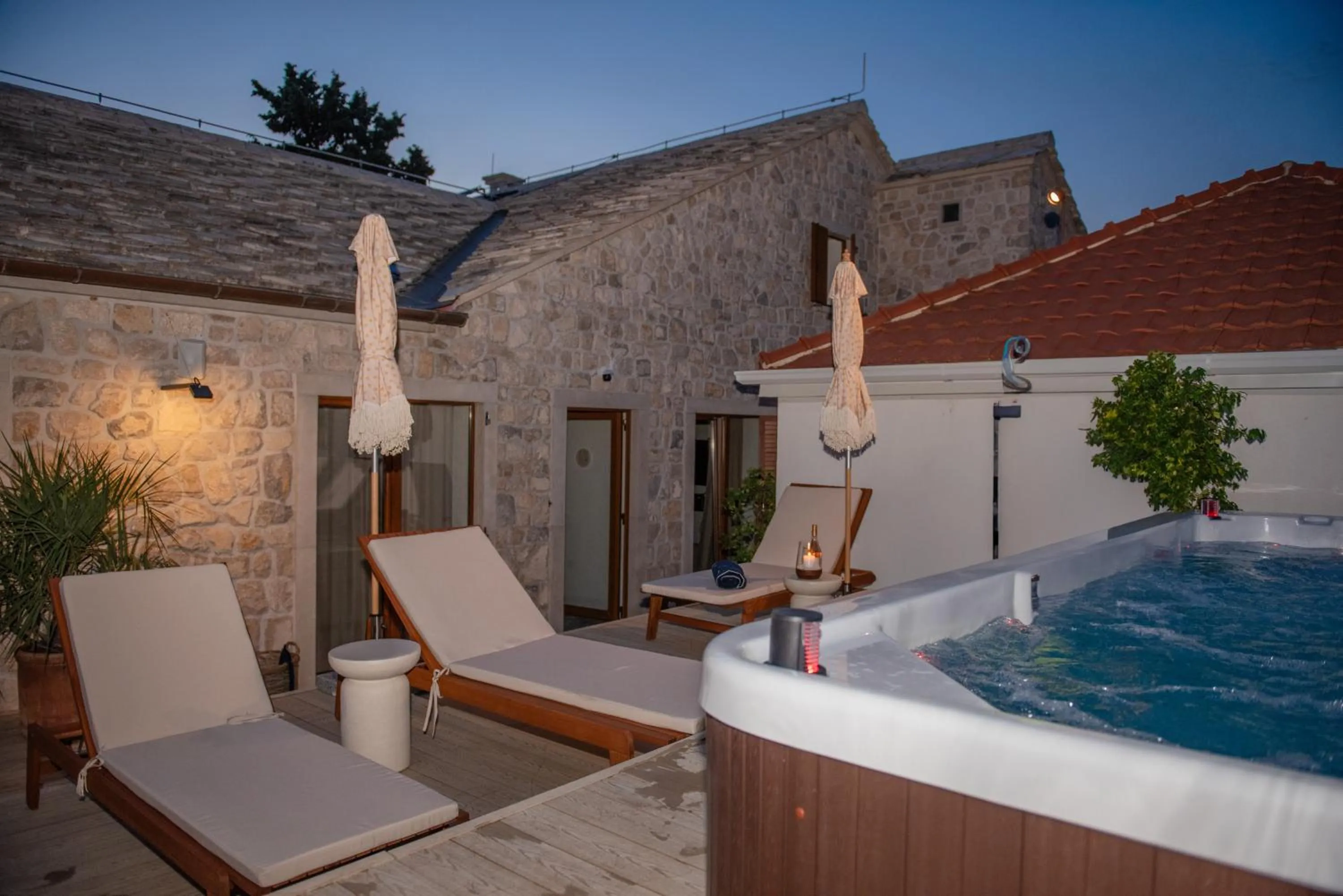 Patio in Integra Hotel