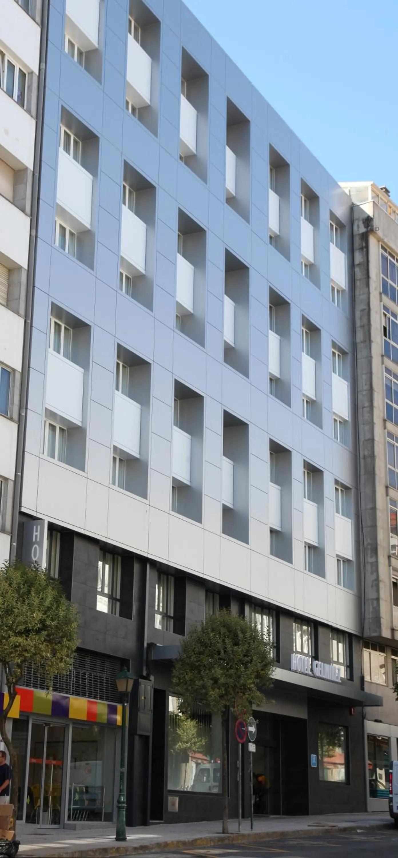 Facade/entrance in Hotel Gelmírez