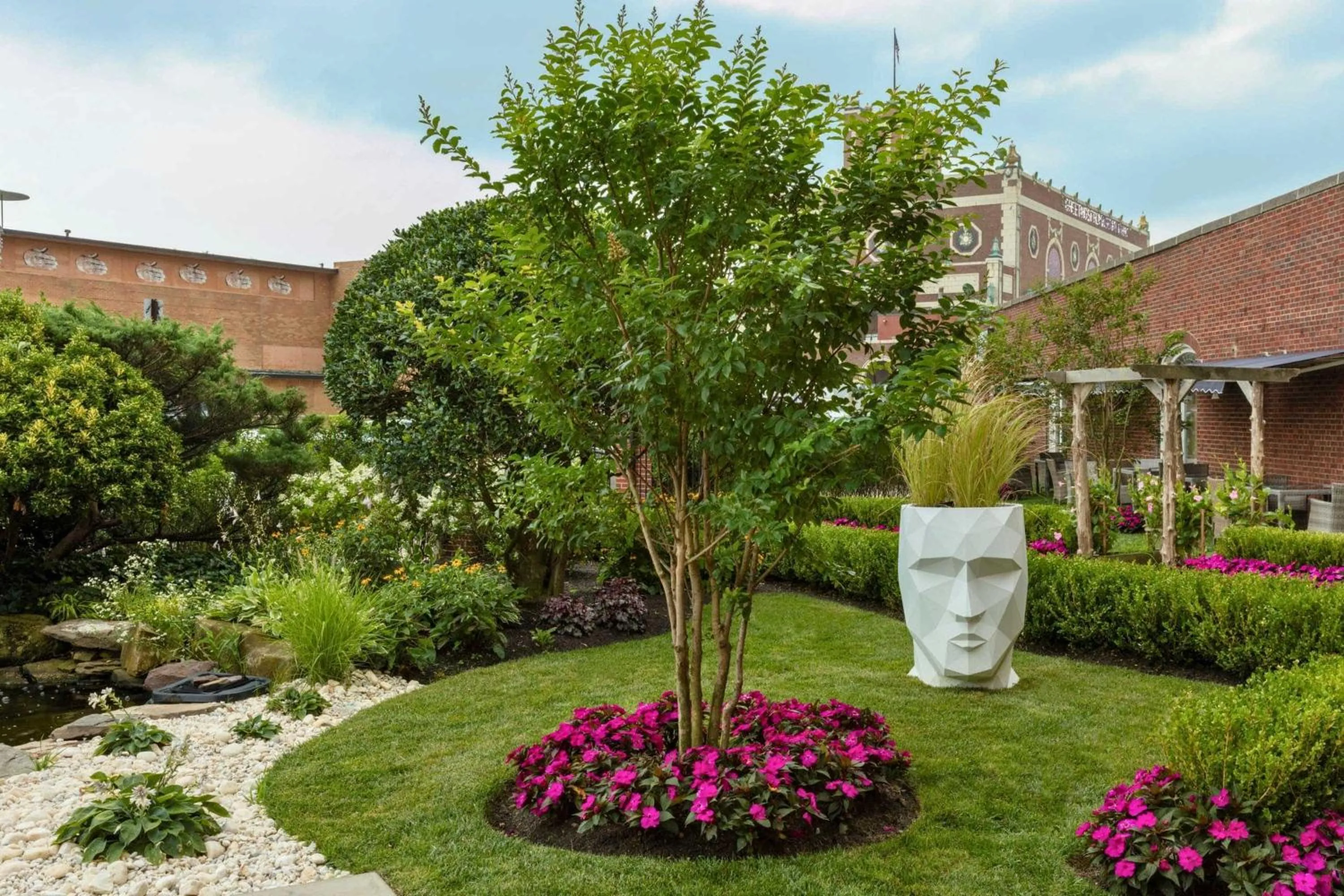 Garden in Berkeley Oceanfront Hotel