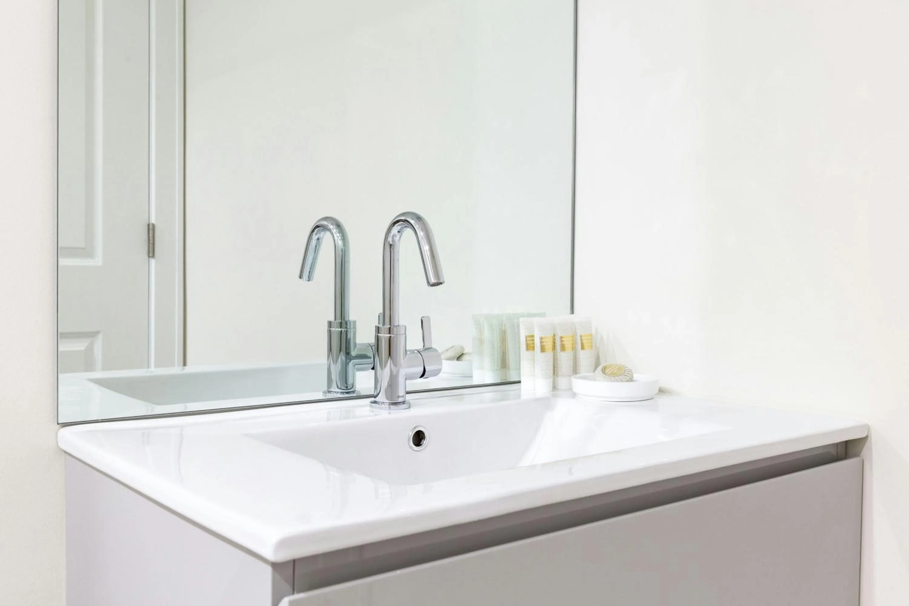 Bathroom in Sonder by Marriott Bonvoy Greektown Apartments