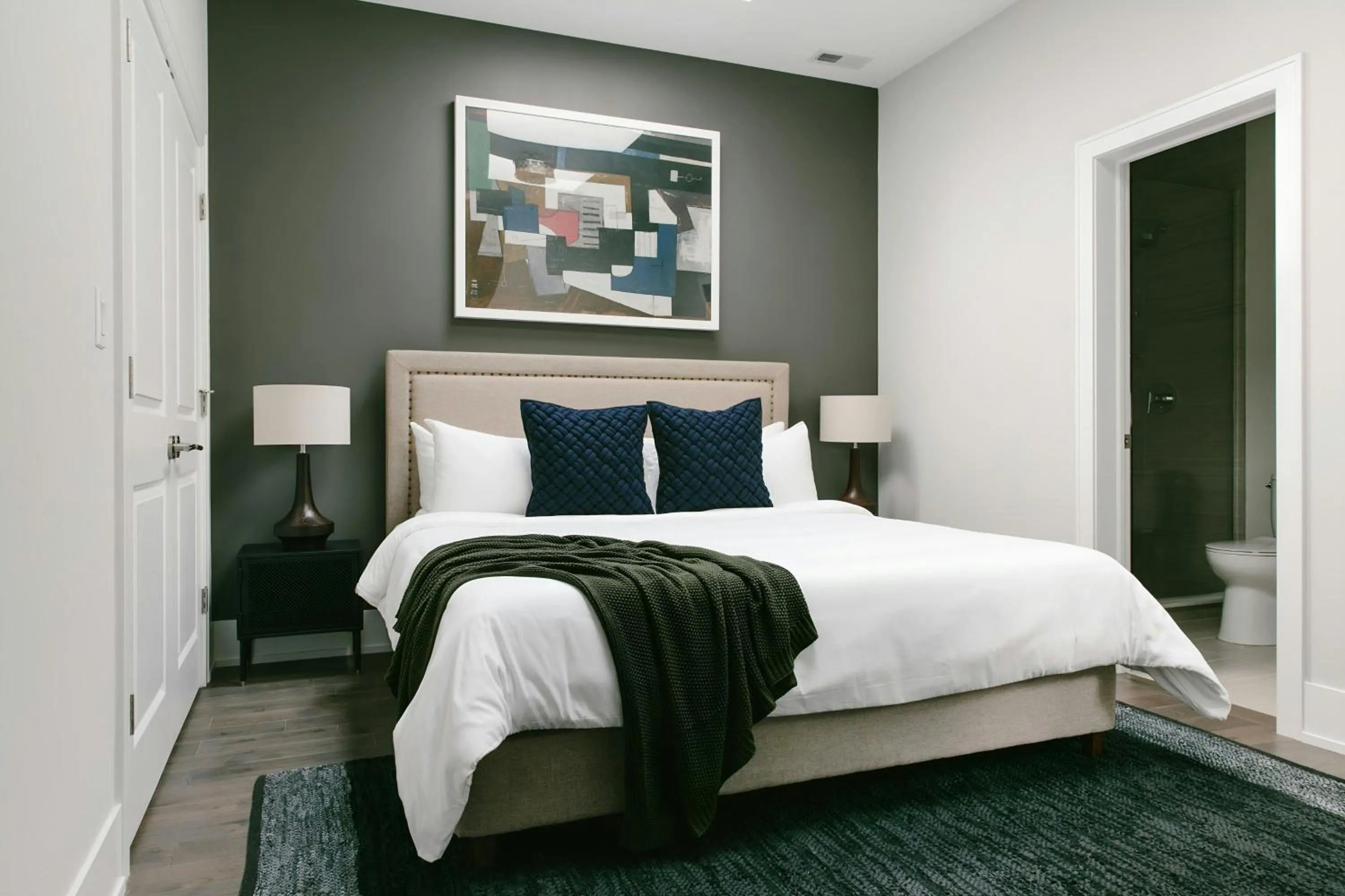 Bedroom, Bed in Sonder by Marriott Bonvoy Greektown Apartments