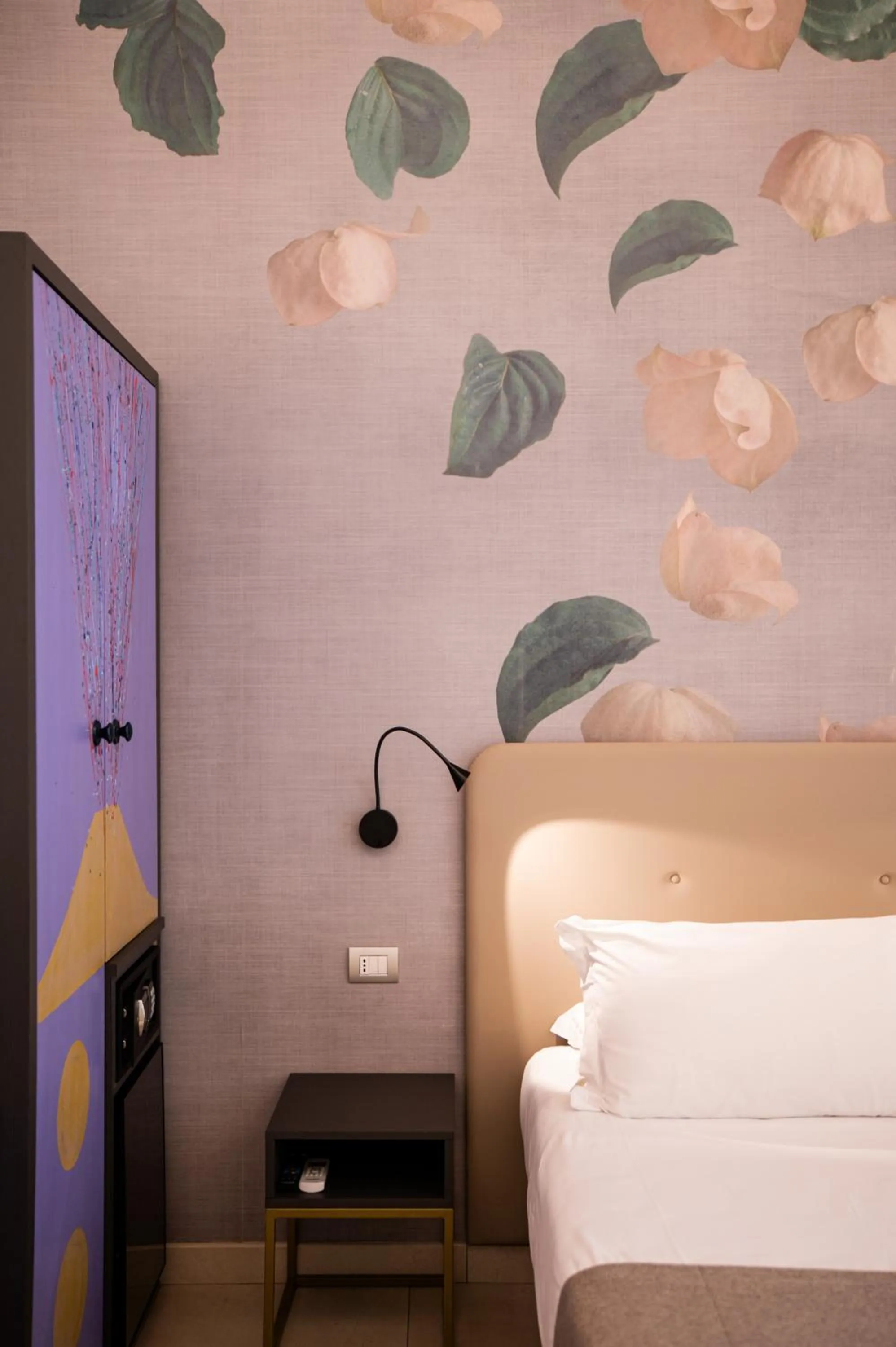 Photo of the whole room, Bed in B&B Napoli Time