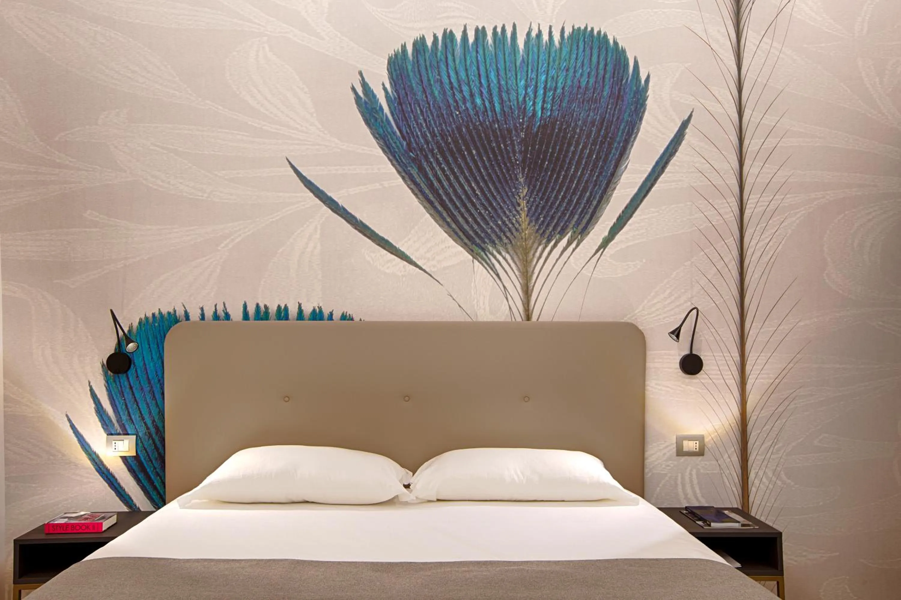 Decorative detail, Bed in B&B Napoli Time