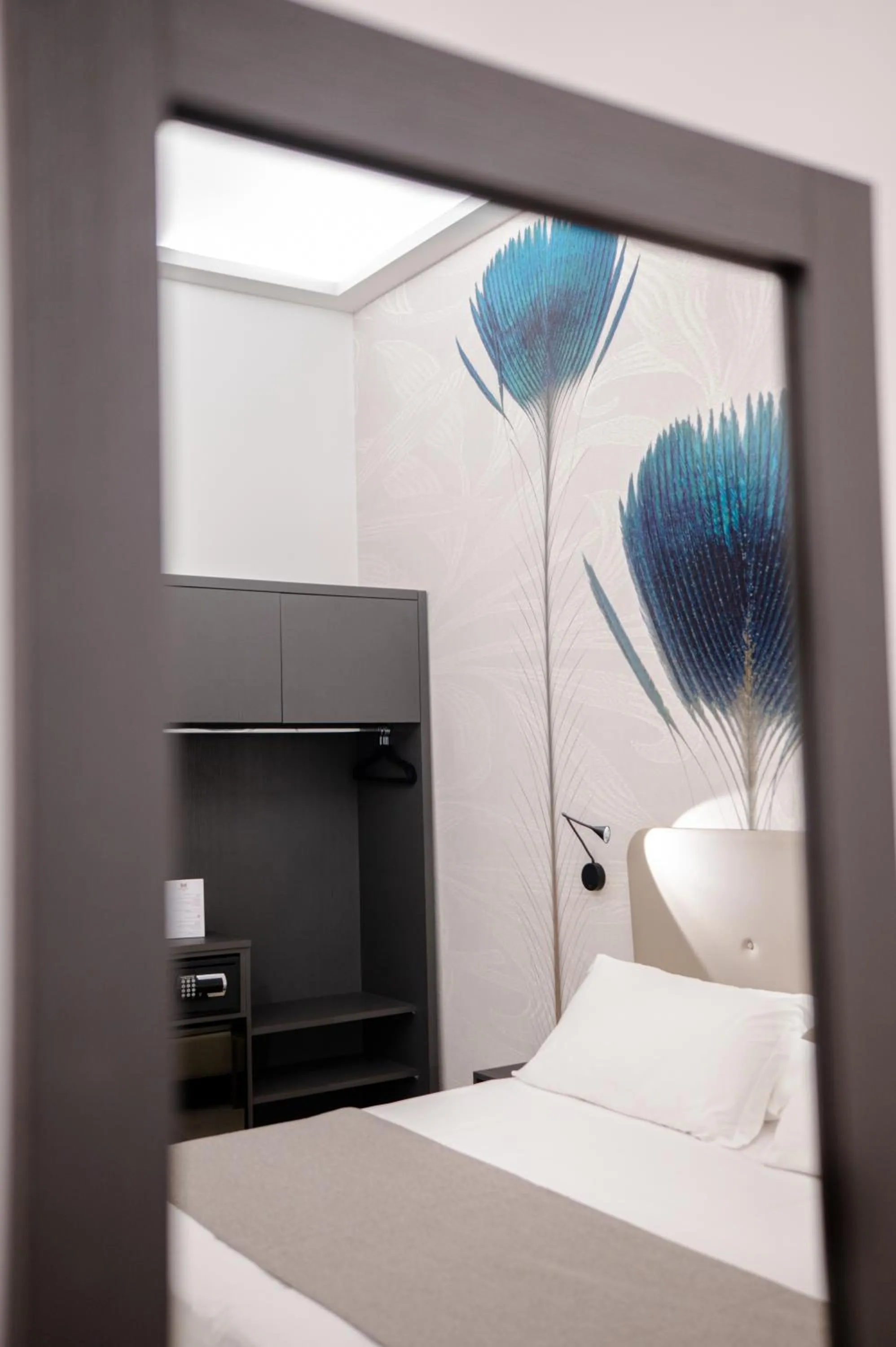 Photo of the whole room, Bed in B&B Napoli Time